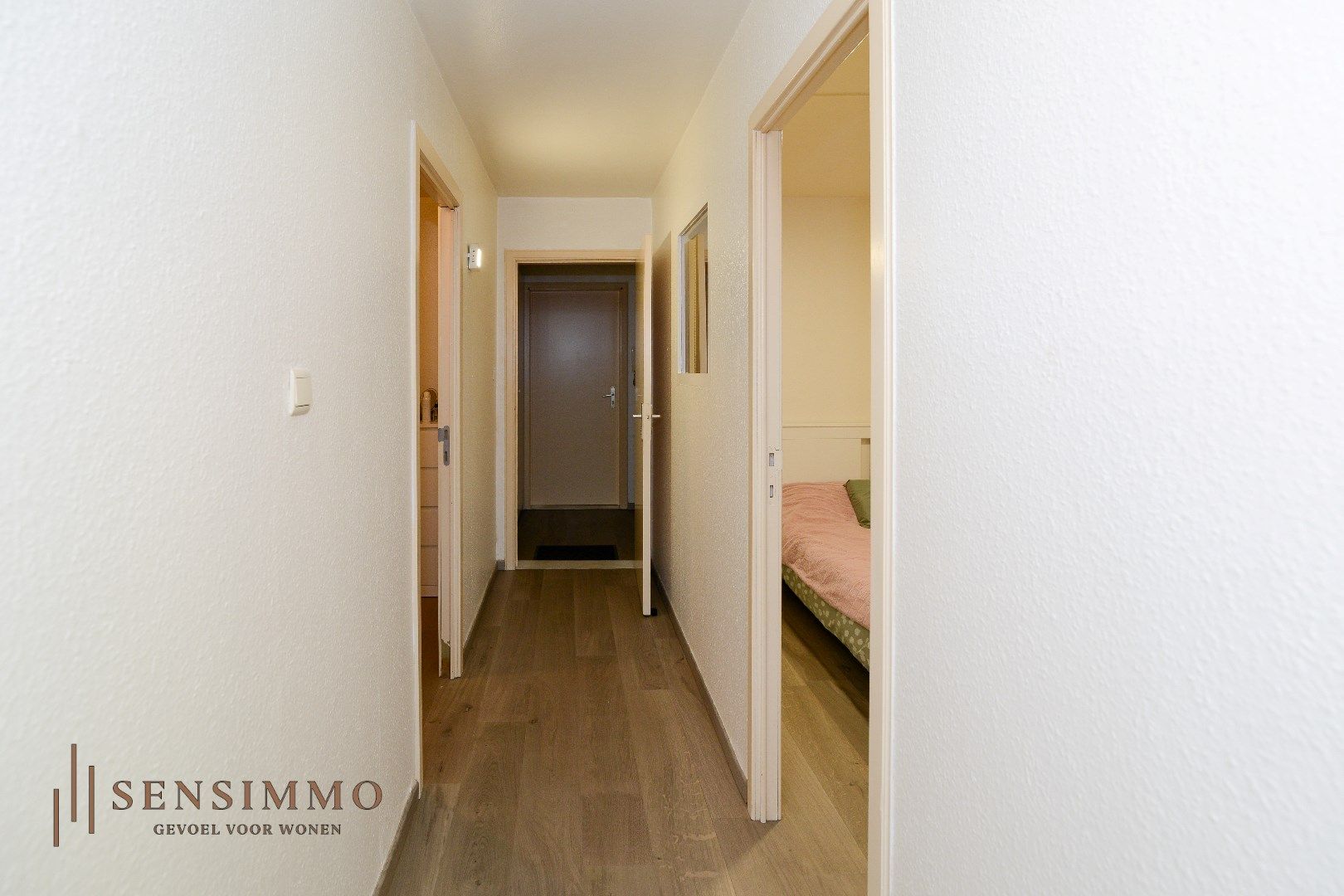 Twee eenheden bestaande uit appartement met duplex handelspand te centrum Genk! foto 11