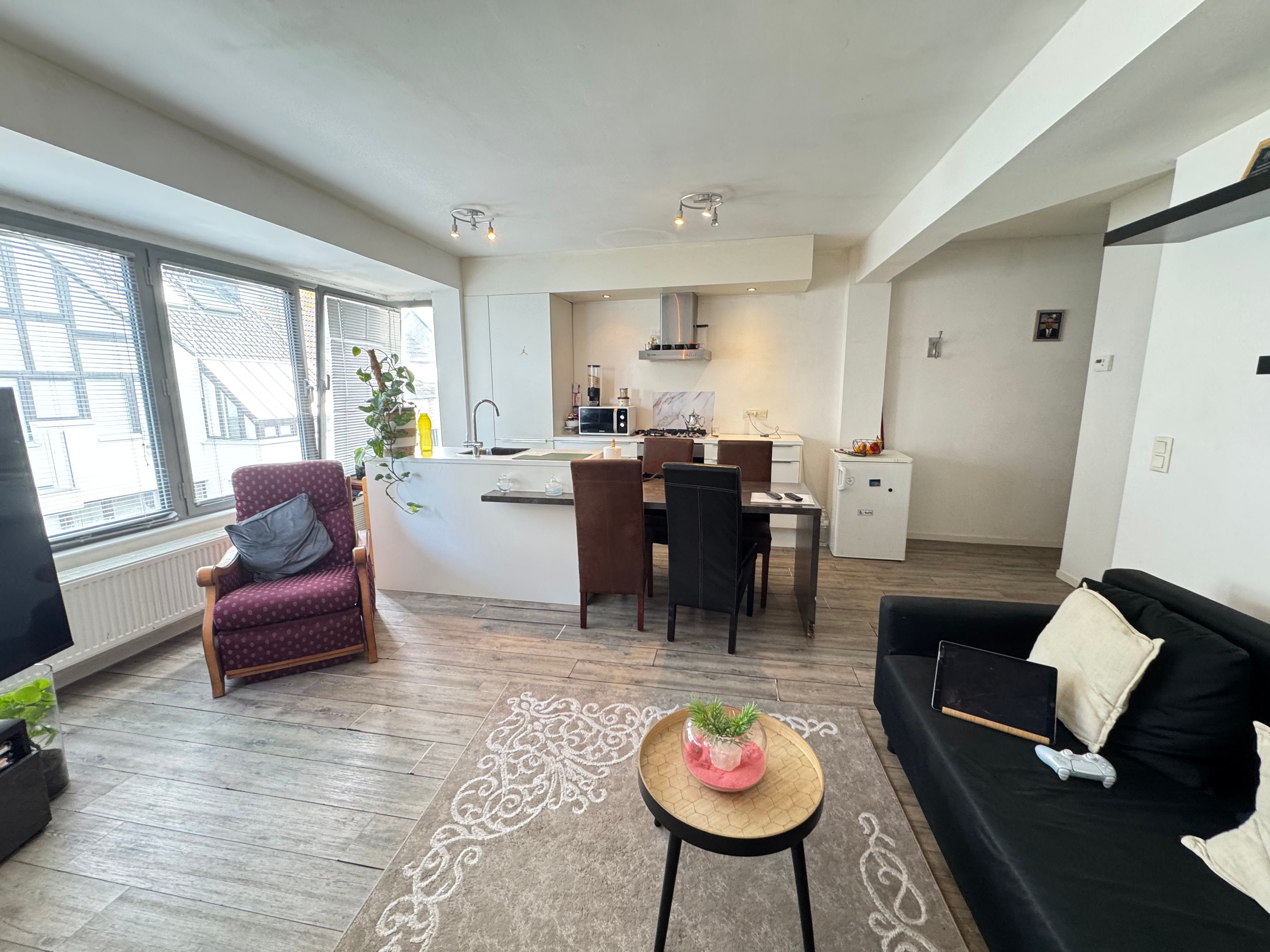 Opbrengsteigendom / appartement op centrale locatie foto 4