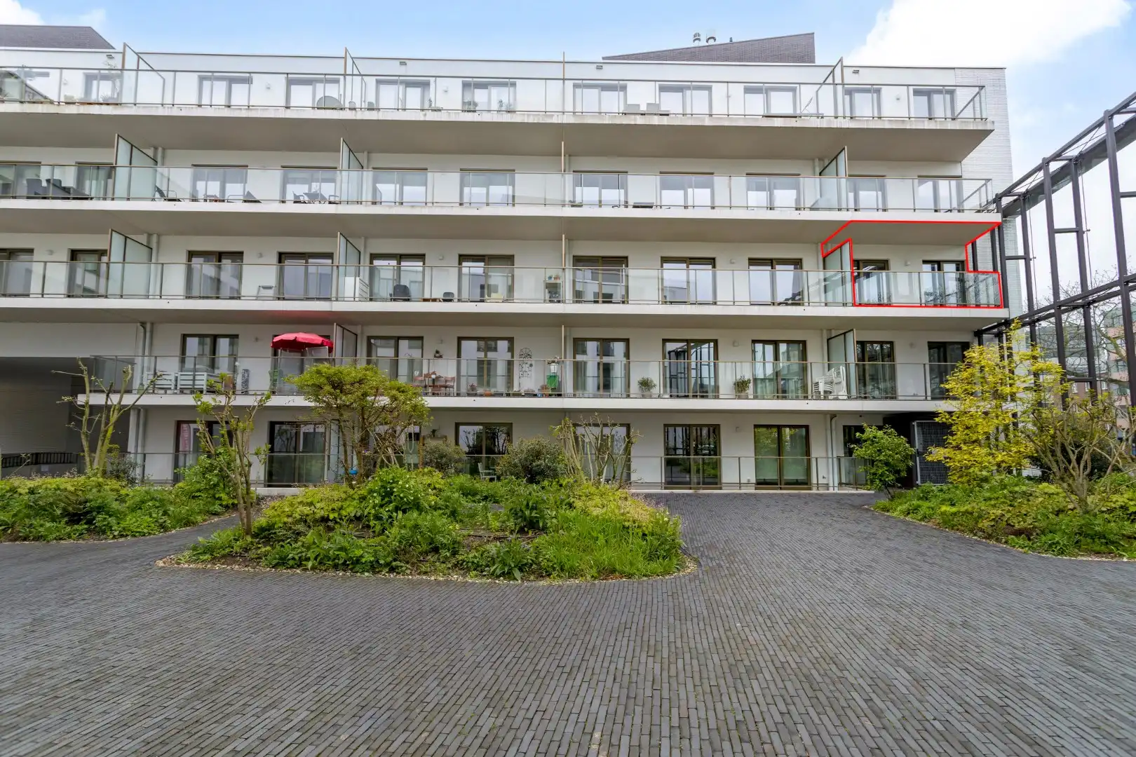 Recente assistentieflat met 2 slaapkamers en mooi zonneterras foto 19