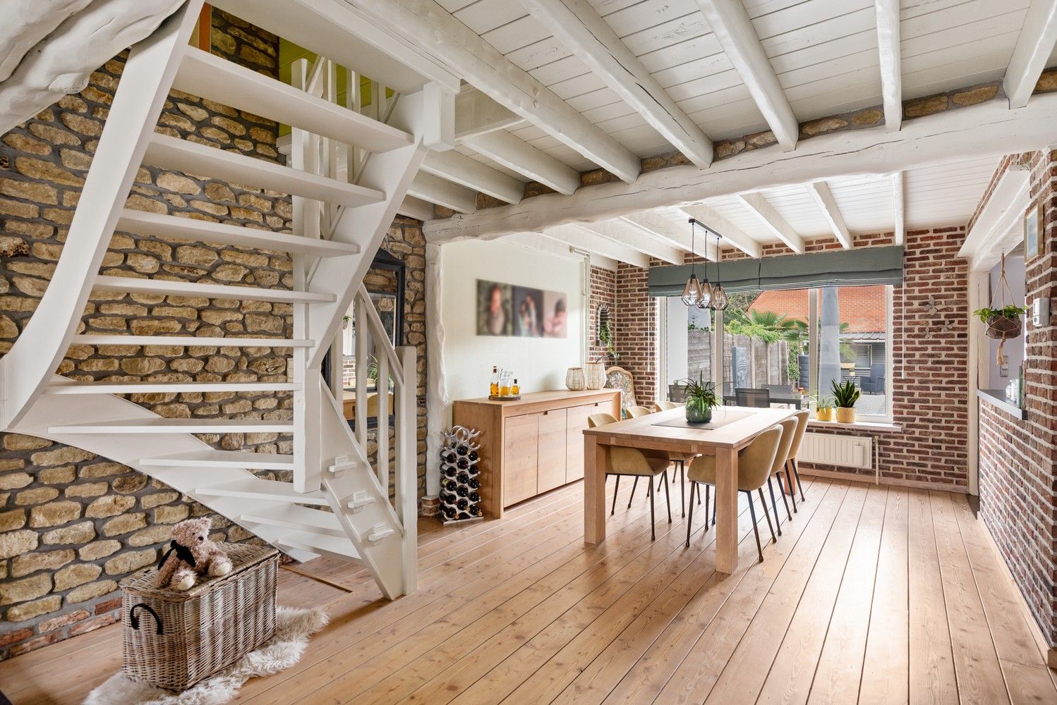 Instapklare woning met 3 slaapkamers en prachtige tuin te Walem foto 10