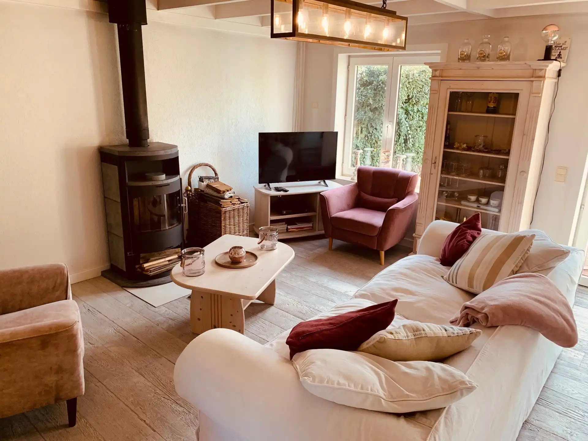 Charmante gerenoveerde visserswoning met zongerichte tuin en open zicht op de polders 🌾 foto 3