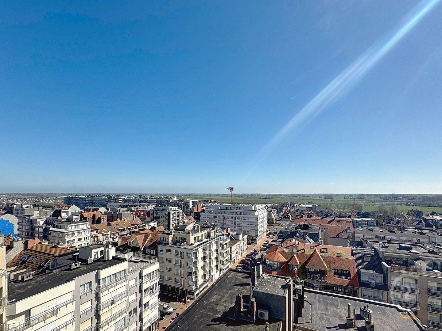 Penthouse appartement met 2 slaapkamers op de zeedijk van Westende foto 19