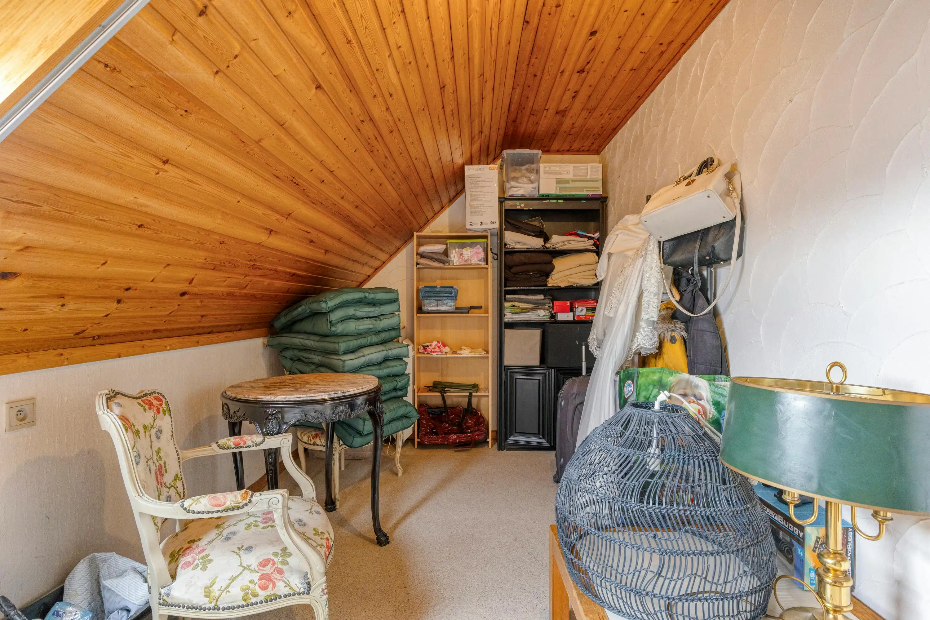 Alleenstaand huis op ruim perceel te koop in Veldegem foto 13