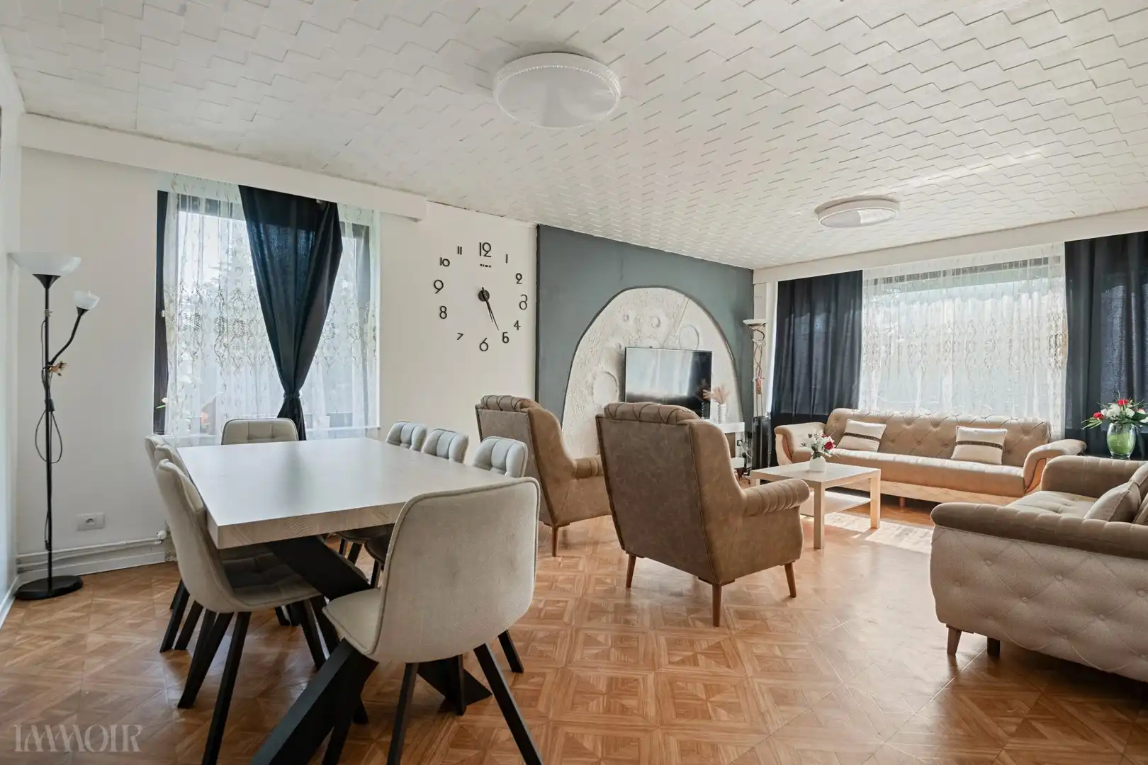 Licht & ruim appartement op centrale ligging in Deurne foto 2