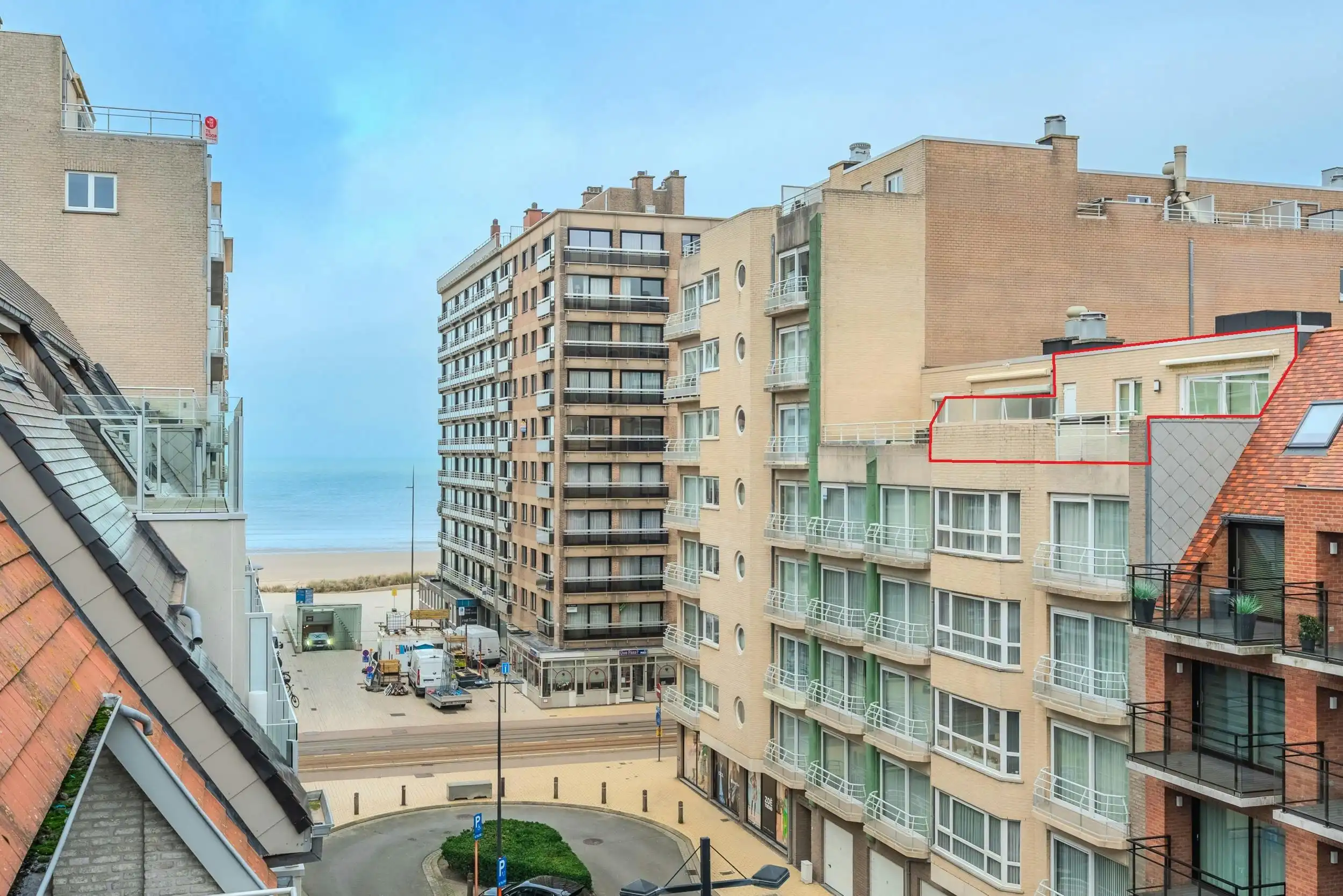Prachtig appartement met ruime terrassen en zijdelings zeezicht! foto 3