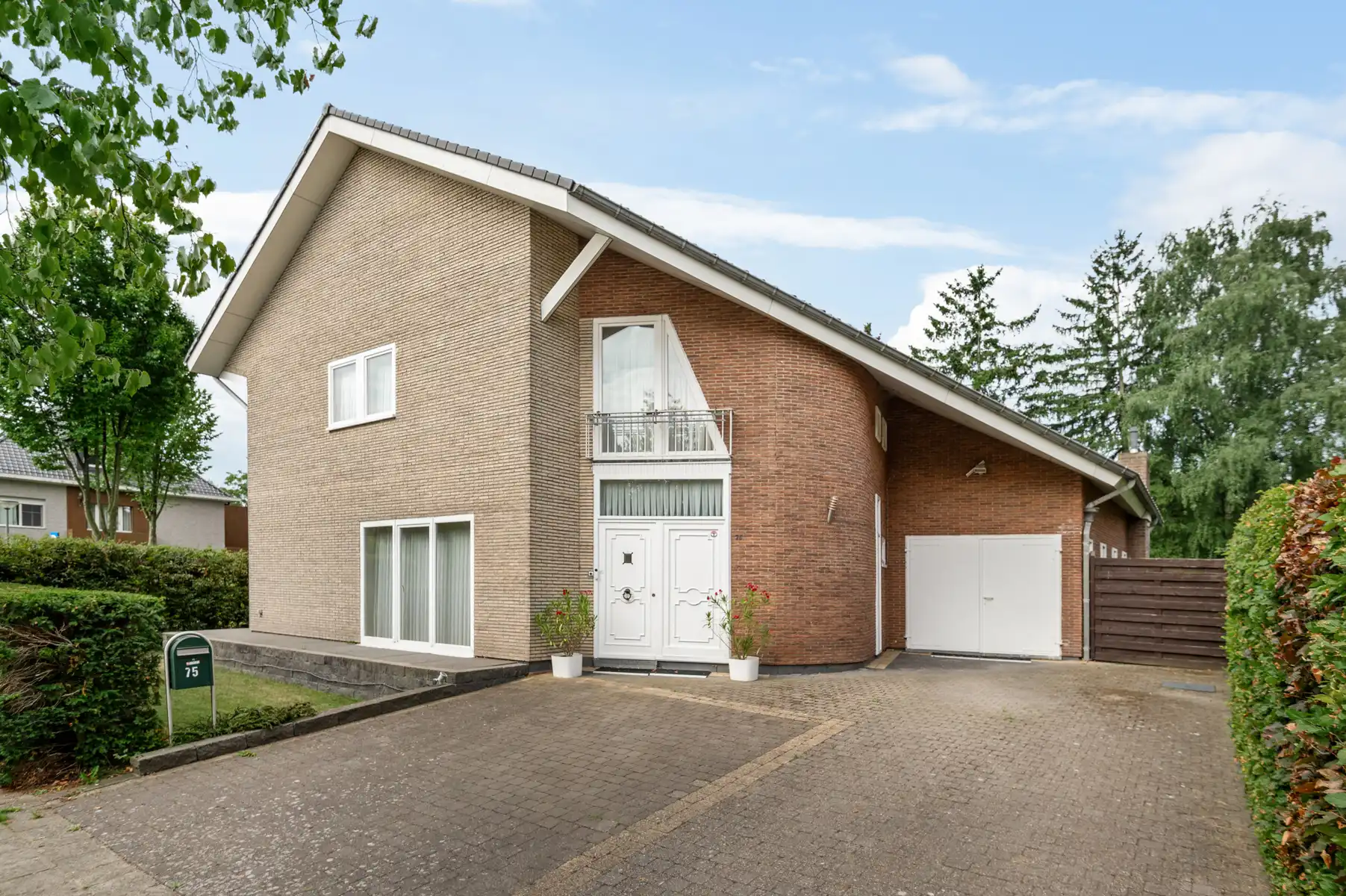 Woning in het hart van Mariaburg foto 2