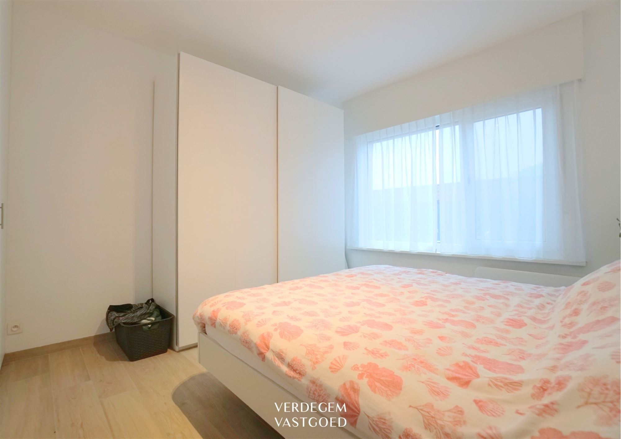 Gelijkvloers appartement met 2 slaapkamers en garage foto 6