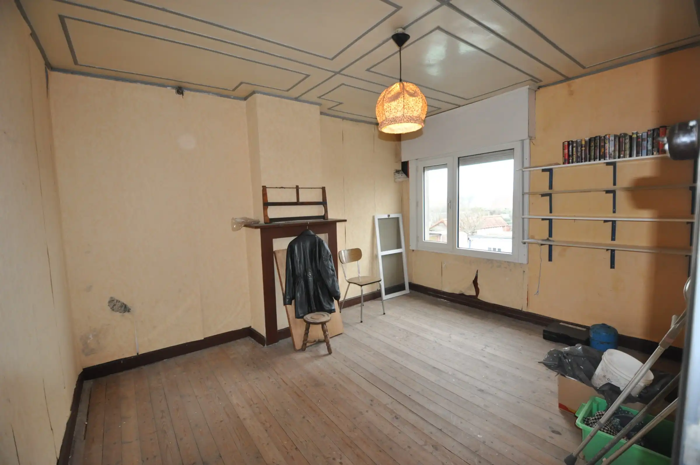 Te renoveren woning met grote zongerichte tuin ! foto 9