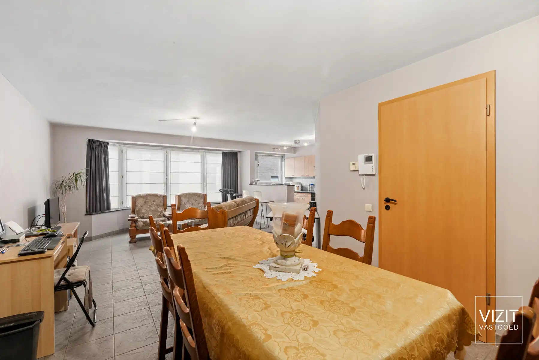 Appartement met garage in centrum Ninove! foto 4