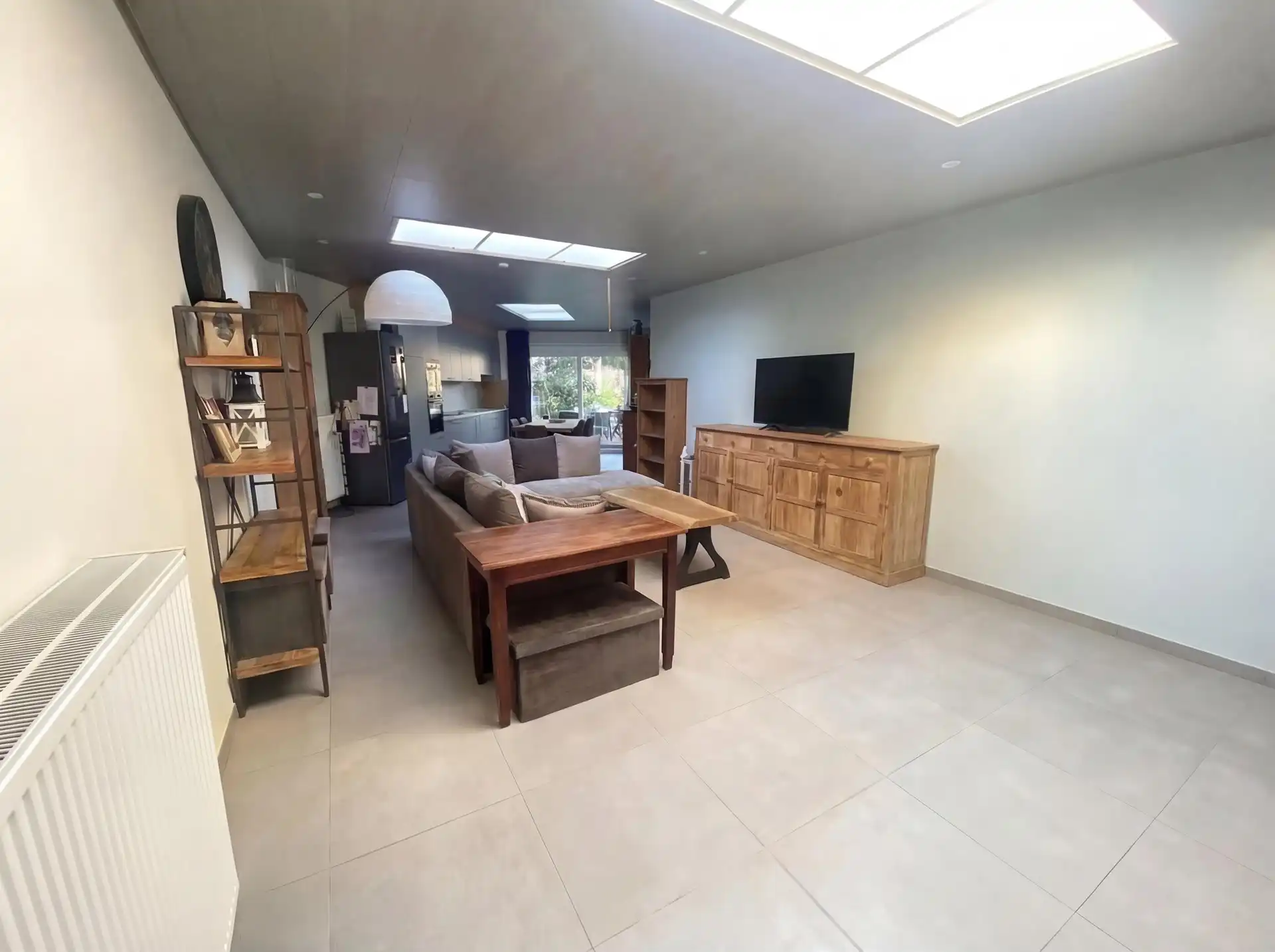 Ruime woning met vier slaapkamers en grote tuin te Aalst foto 2