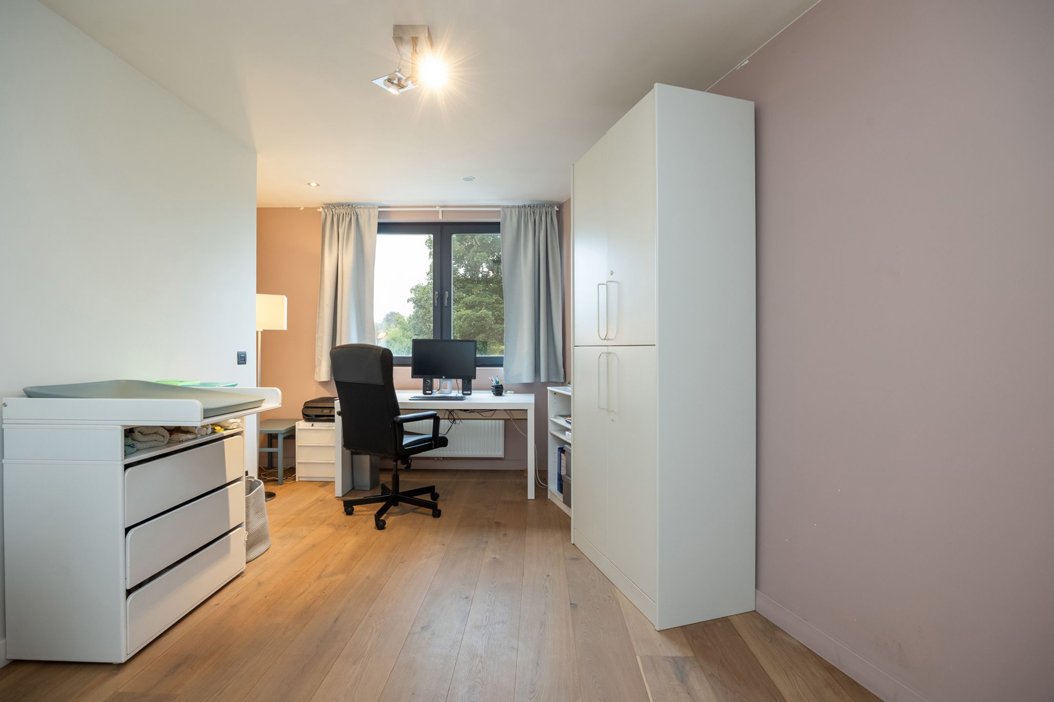 Gerenoveerde woning op heerlijke locatie in Hove foto 14