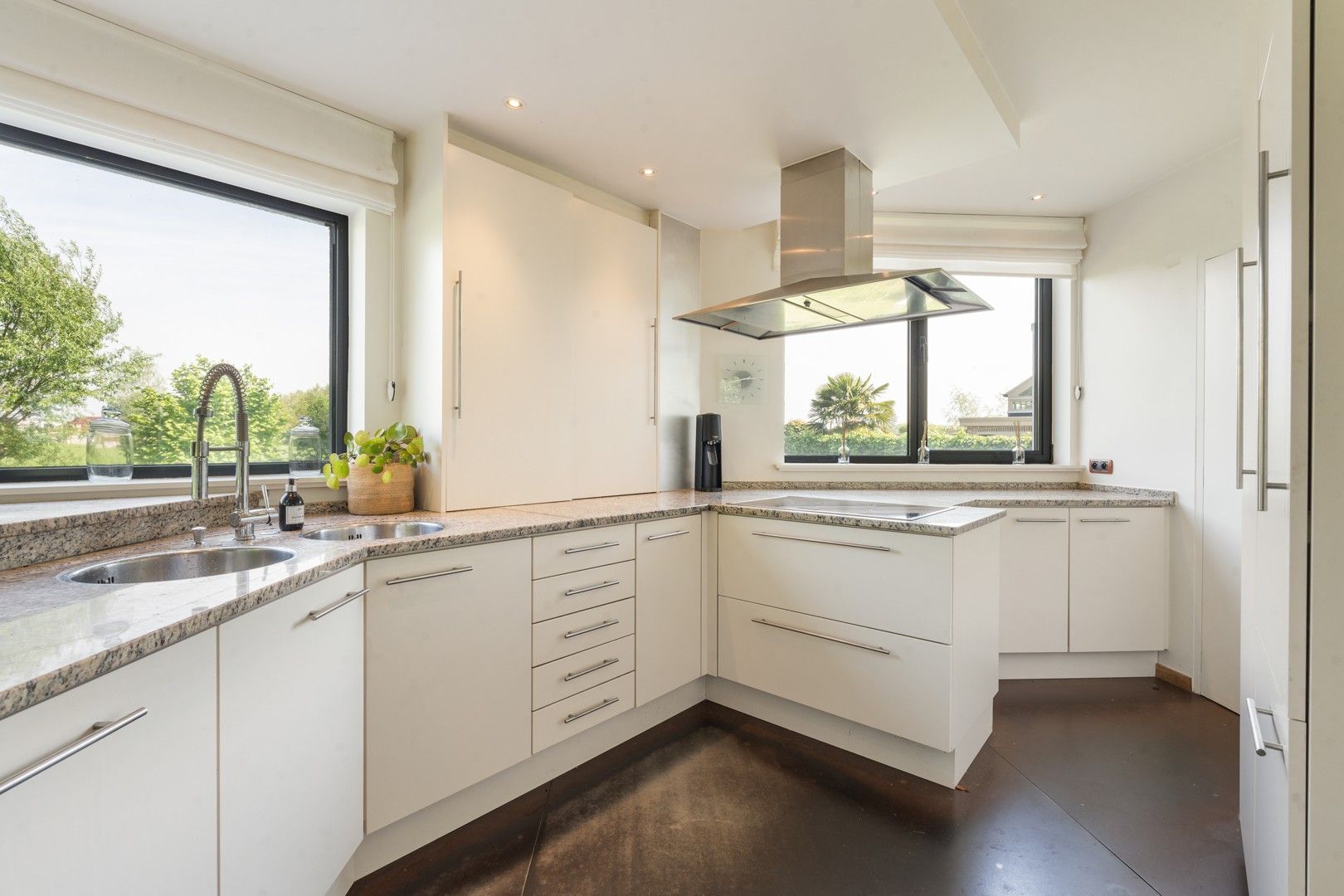 Luxueuze lichtrijke architectenwoning te Lochristi foto 13