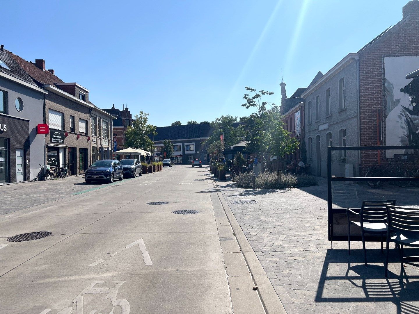 Kleurrijk, karaktervol en compleet uniek huis te koop pal in het centrum te Heule! foto 42