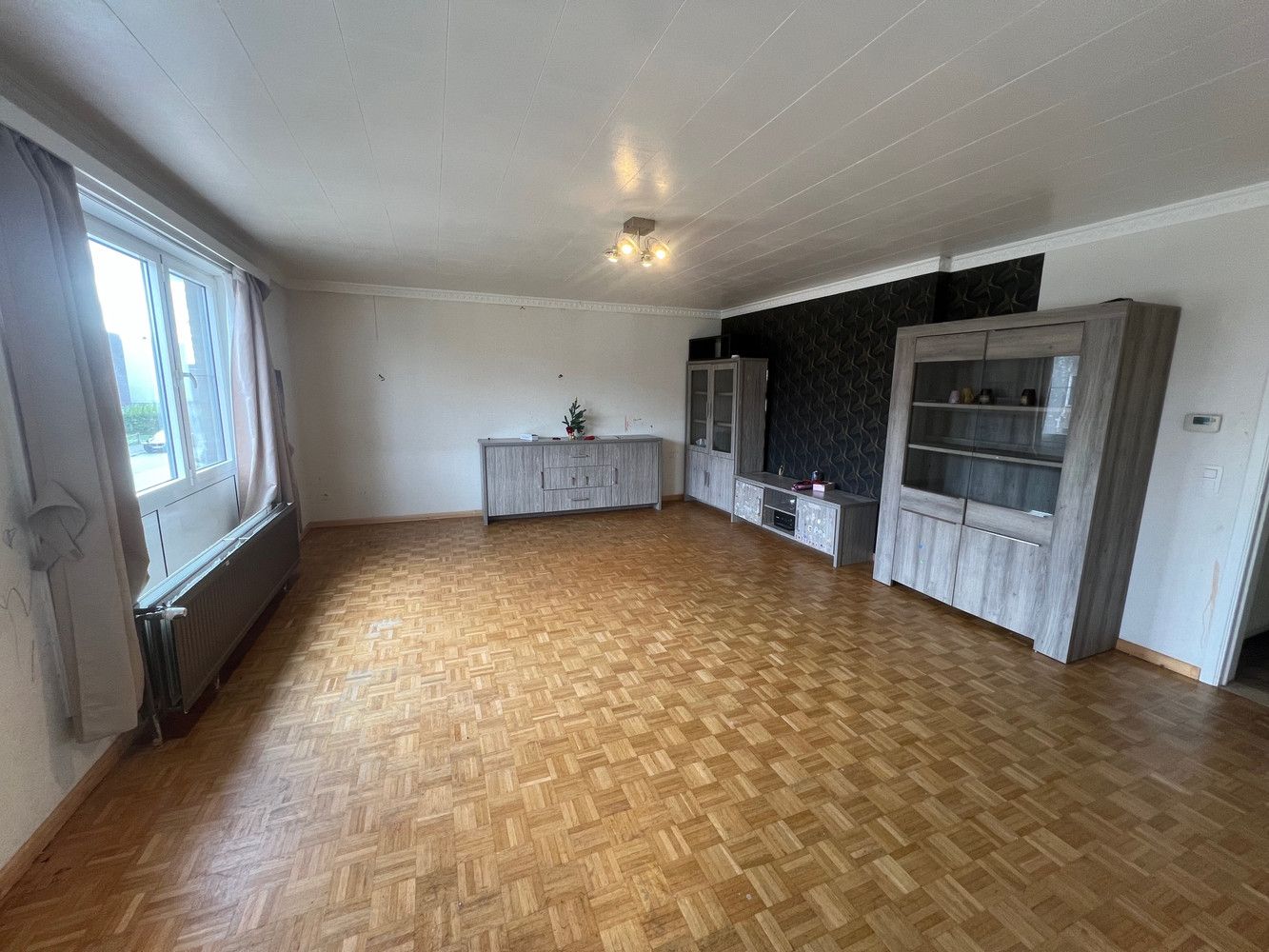 Twee slaapkamer appartement met ruime garage foto 8