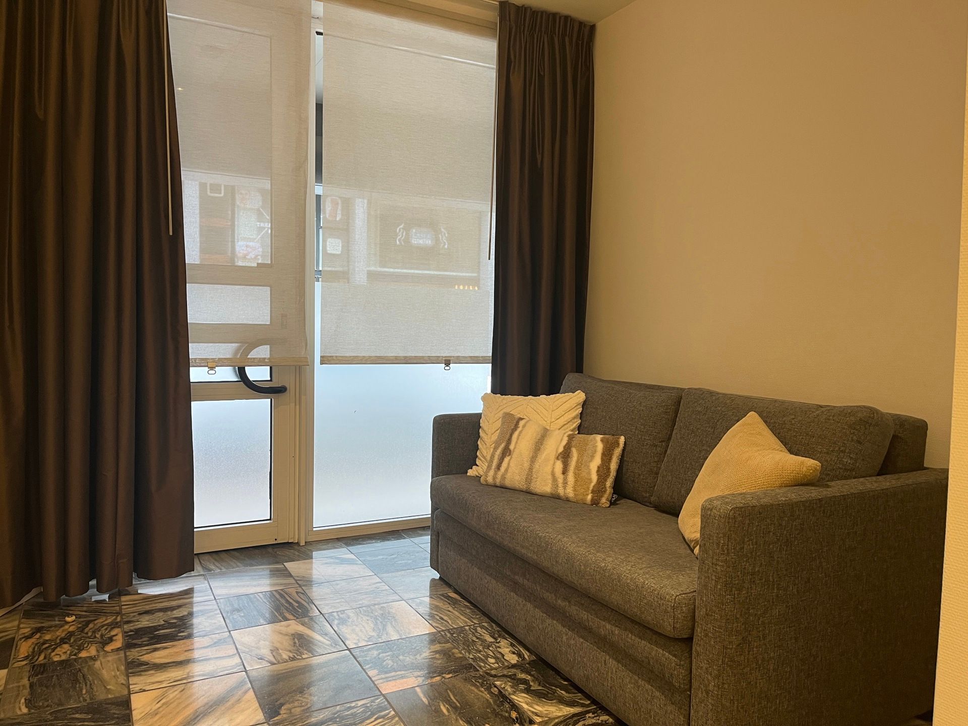 Prachtig gemeubeld appartement op toplocatie. foto 8