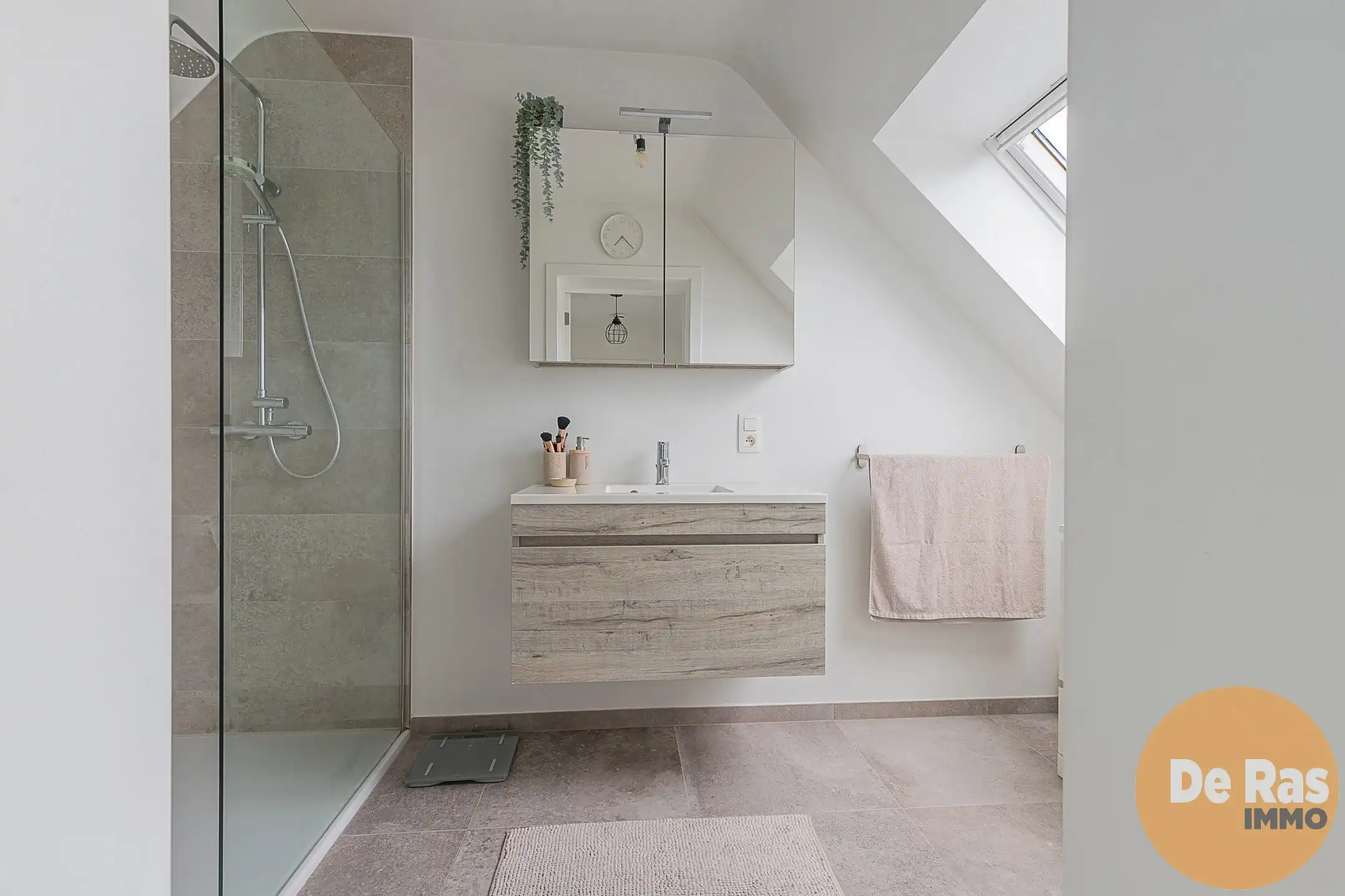 WANZELE - Recente, ruime duplex met 2 slp - terras - garage foto 16