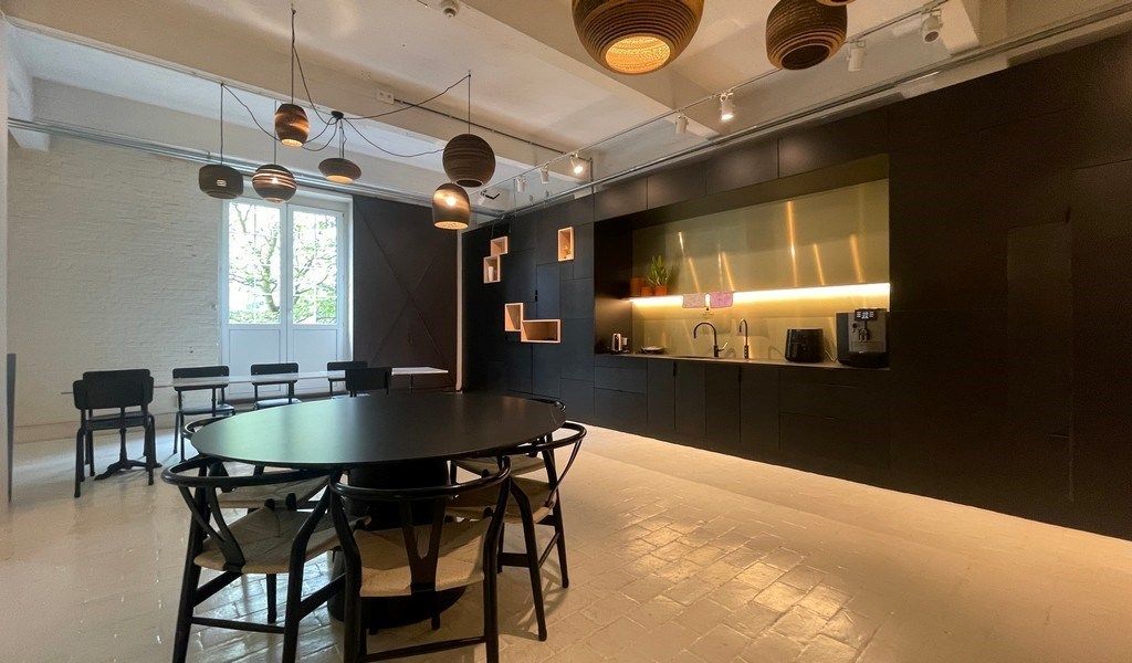 Kantoren te huur in gerenoveerd pakhuis La Cloche in Antwerpen foto 15