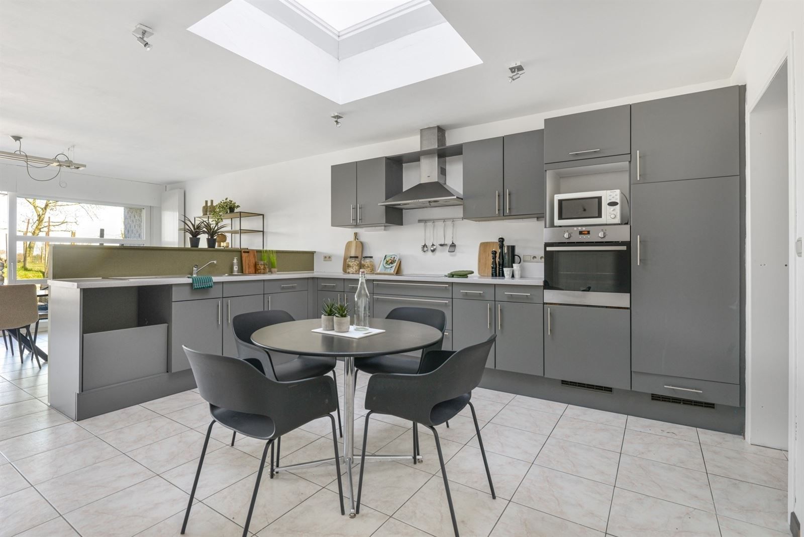 Unieke eigendom met 2 woonentiteiten & tal van mogelijkheden foto 3