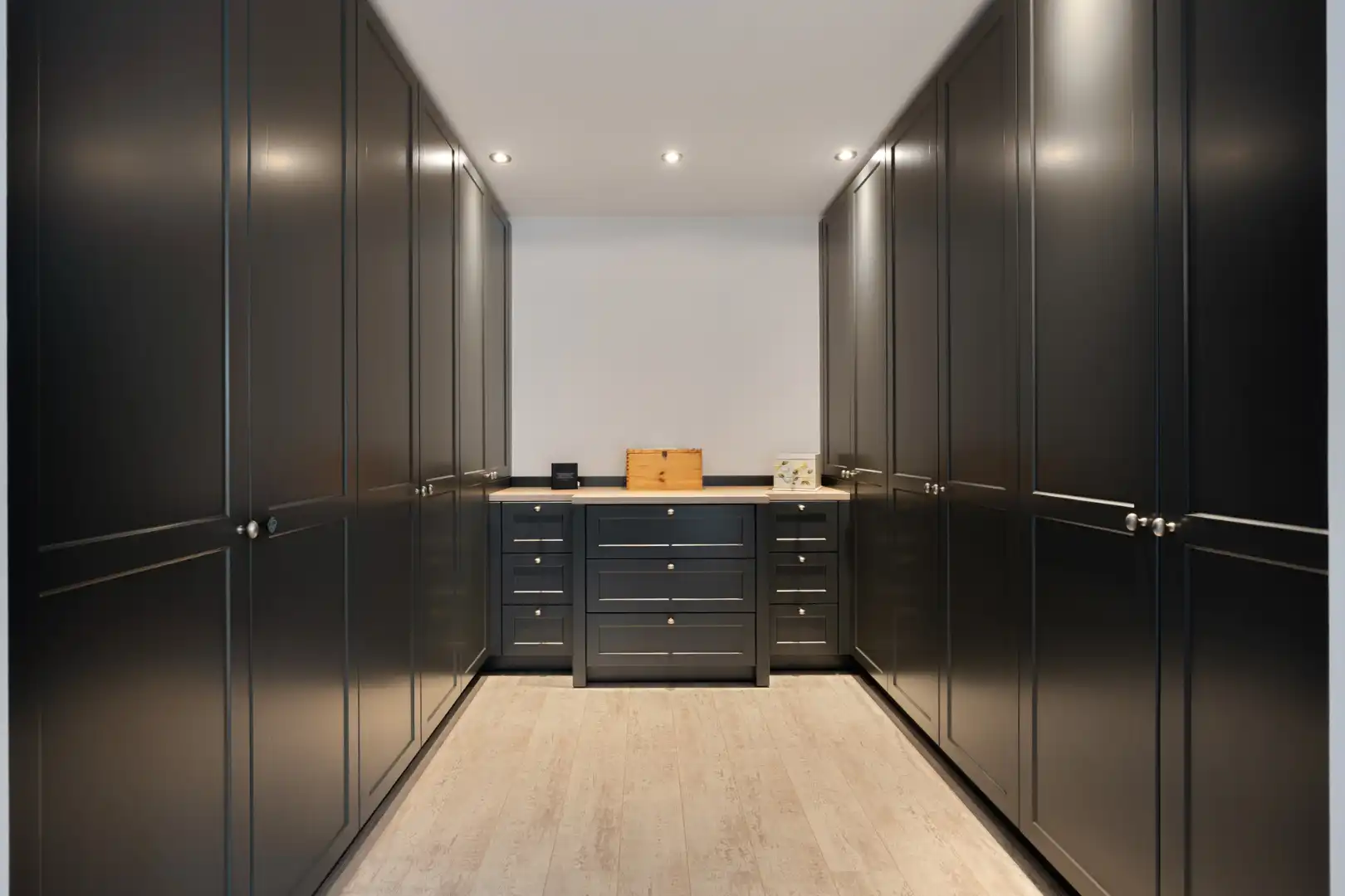 Stijlvolle villa in tijdloze pastorijstijl met zwembad en exclusieve tuinbeleving. foto 32