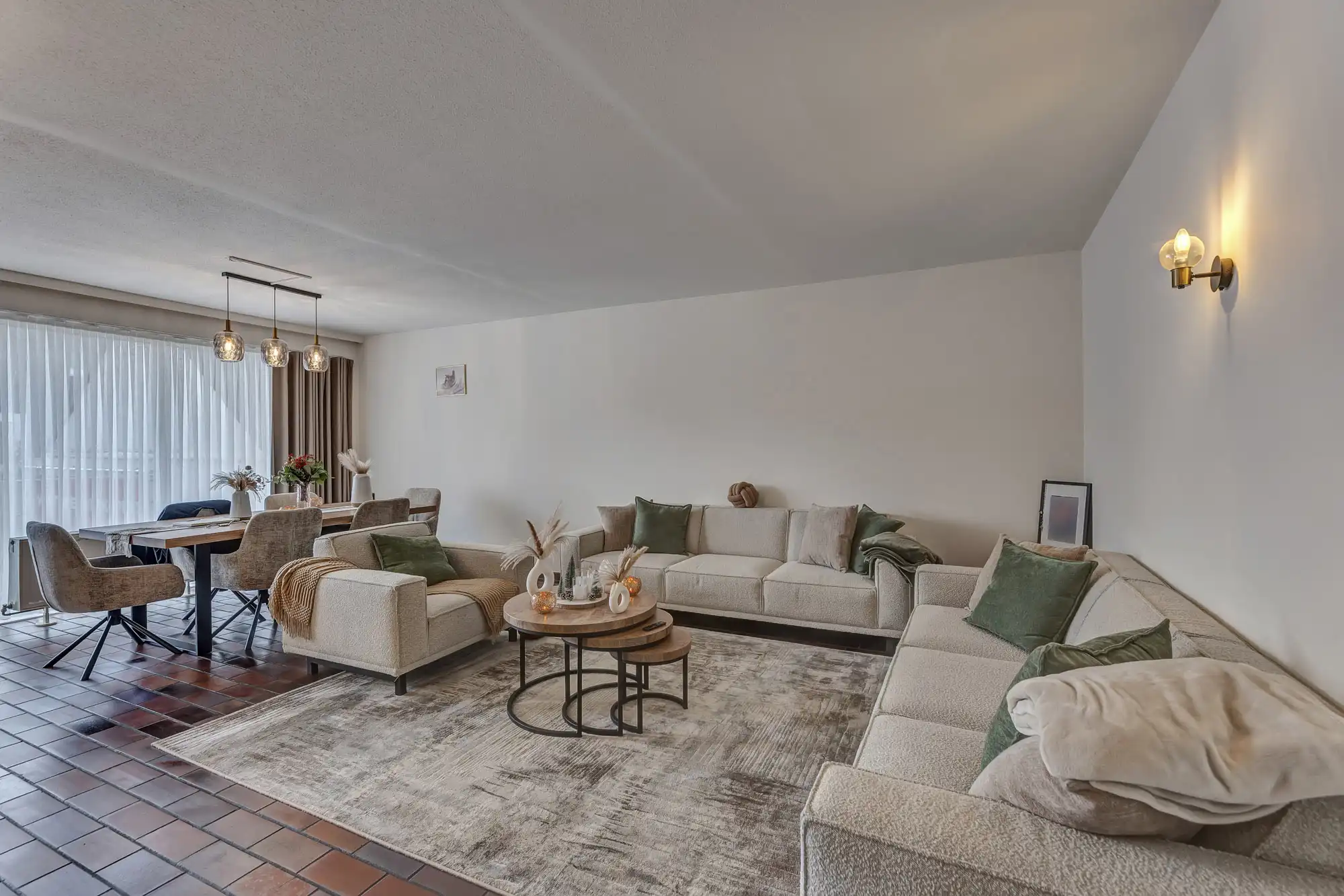 Opbrengsteigendom met 5 entiteiten en garageboxen in Aalst foto 8