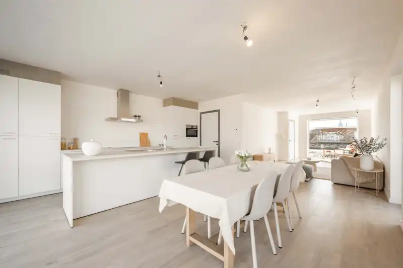 🏡✨ Prachtige nieuwbouwwoning met 3 slaapkamers TE KOOP in Sint-Eloois-Vijve! foto 9