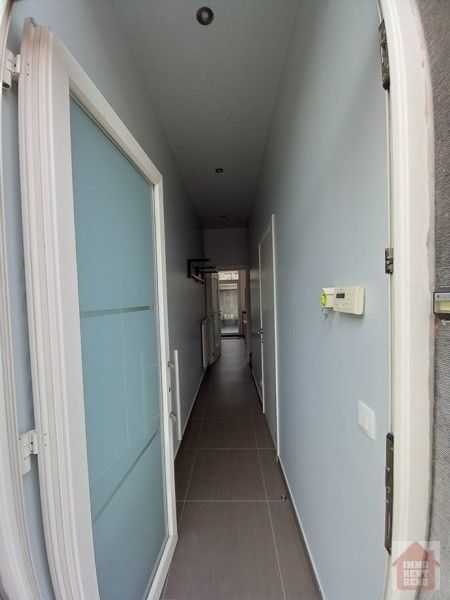 VOLLEDIG GERENOVEERDE WONING MET 3 TOT 4 SLAAPKAMERS, 2 BADKAMERS EN TERRAS IN LEUVEN CENTRUM foto 2