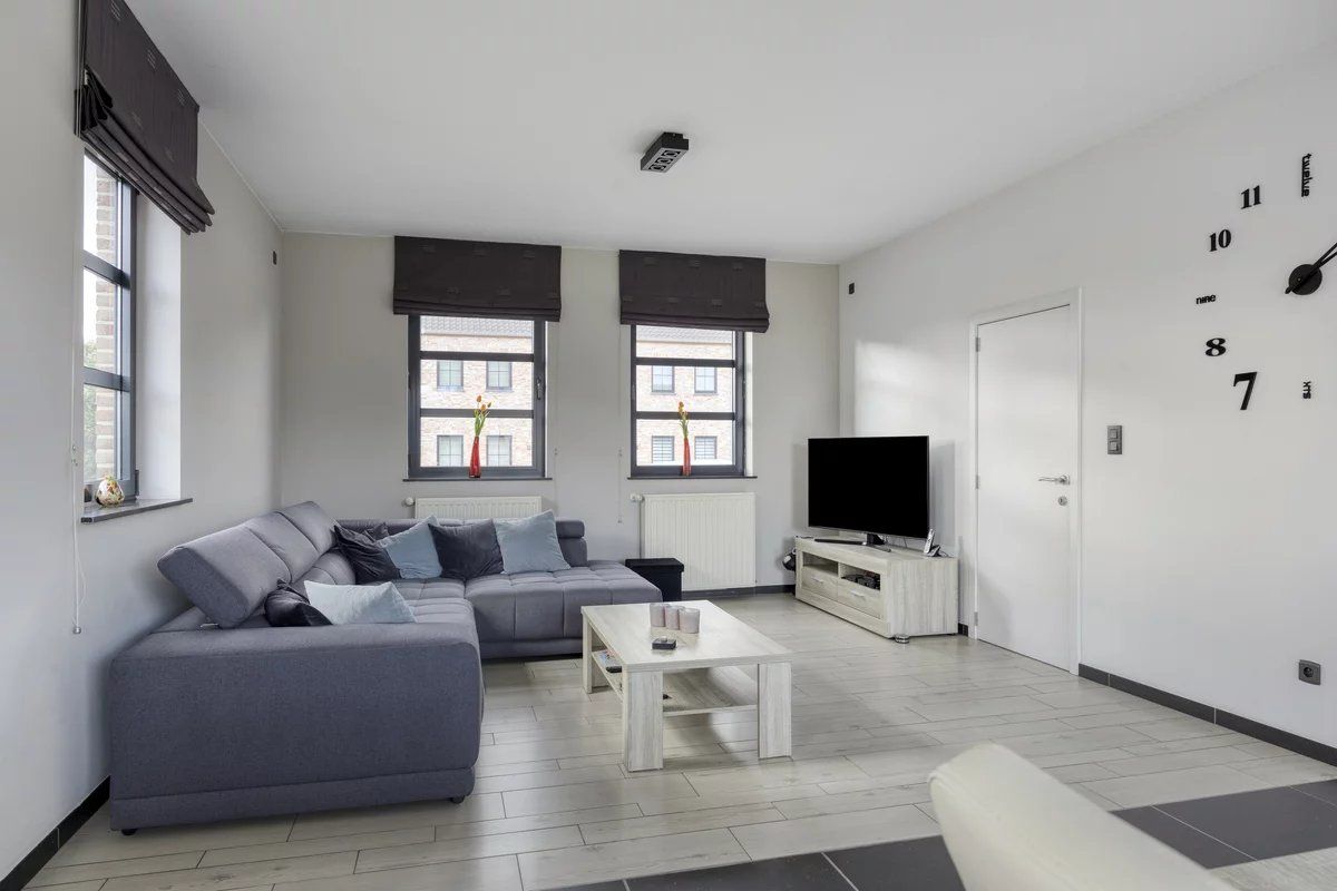 UNIEKE EN ZEER RUIME WONING VAN 311 M² MET 3 SLPK’S EN KANTOOR/KAPSALON IN HASSELT-KORTESSEM foto 7