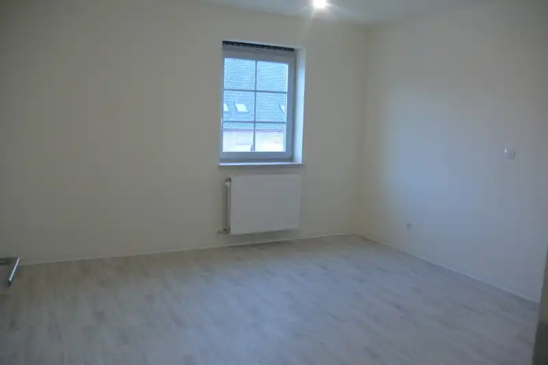 Moderne en energiezuinige woning met 3 slaapkamers, garage en zolder te huur in Heule – perfect voor comfortabel wonen! foto 13