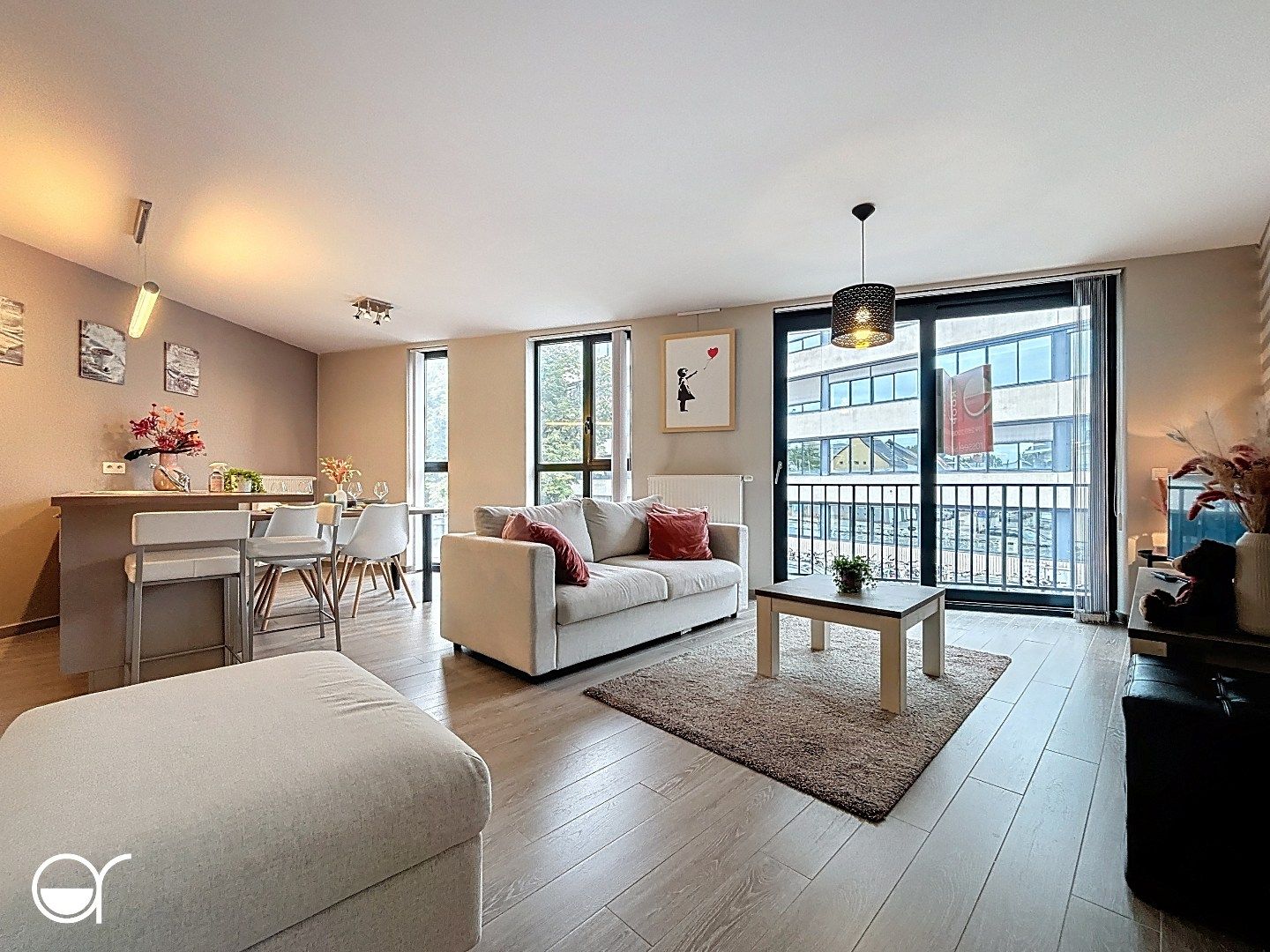 Instapklaar en energiezuinig appartement vlakbij het UZ Gent foto 2