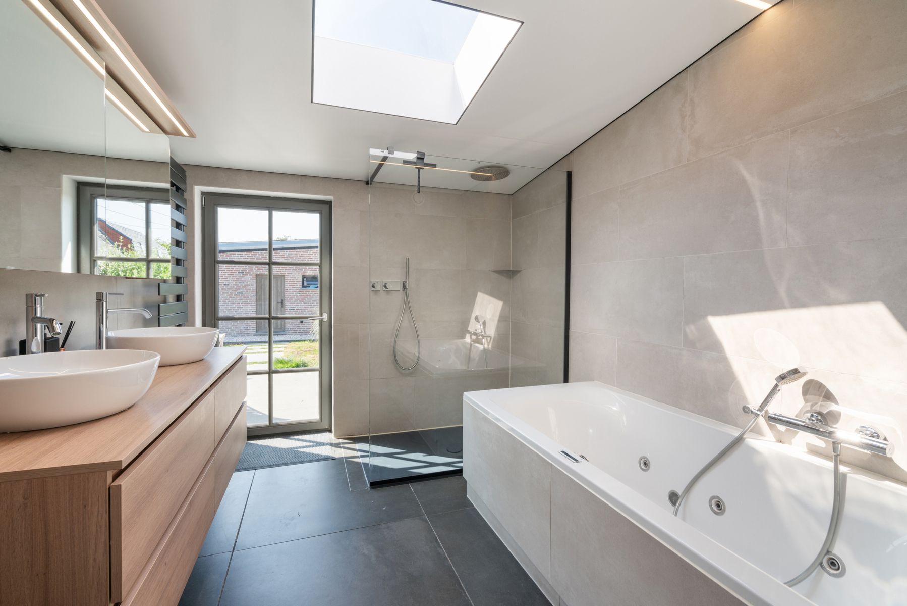 Instapklare woning met dubbele garage in het mooie Asenede foto 19