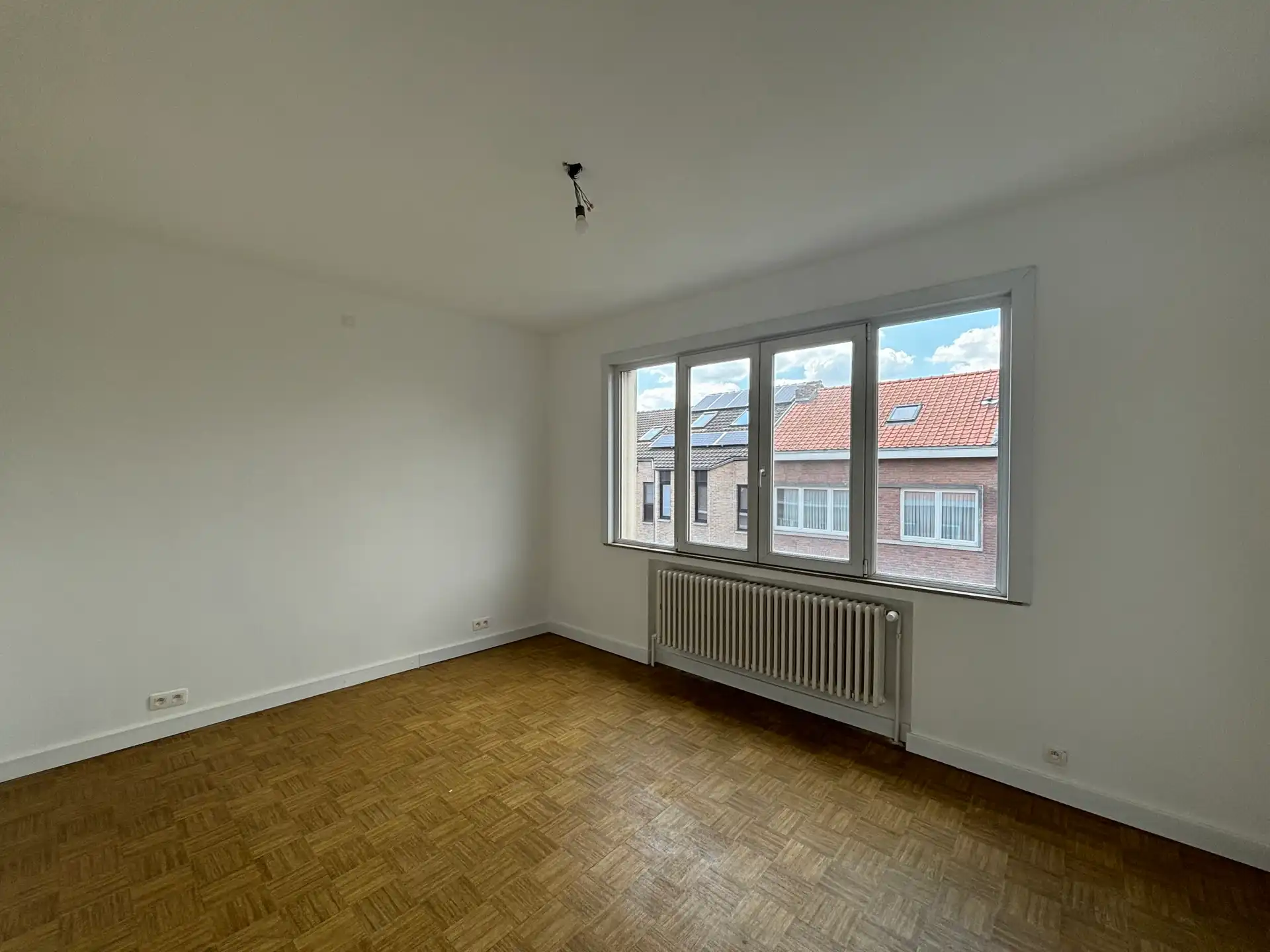 UKKEL, gerenoveerd appartement met 2 slaapkamers foto 3