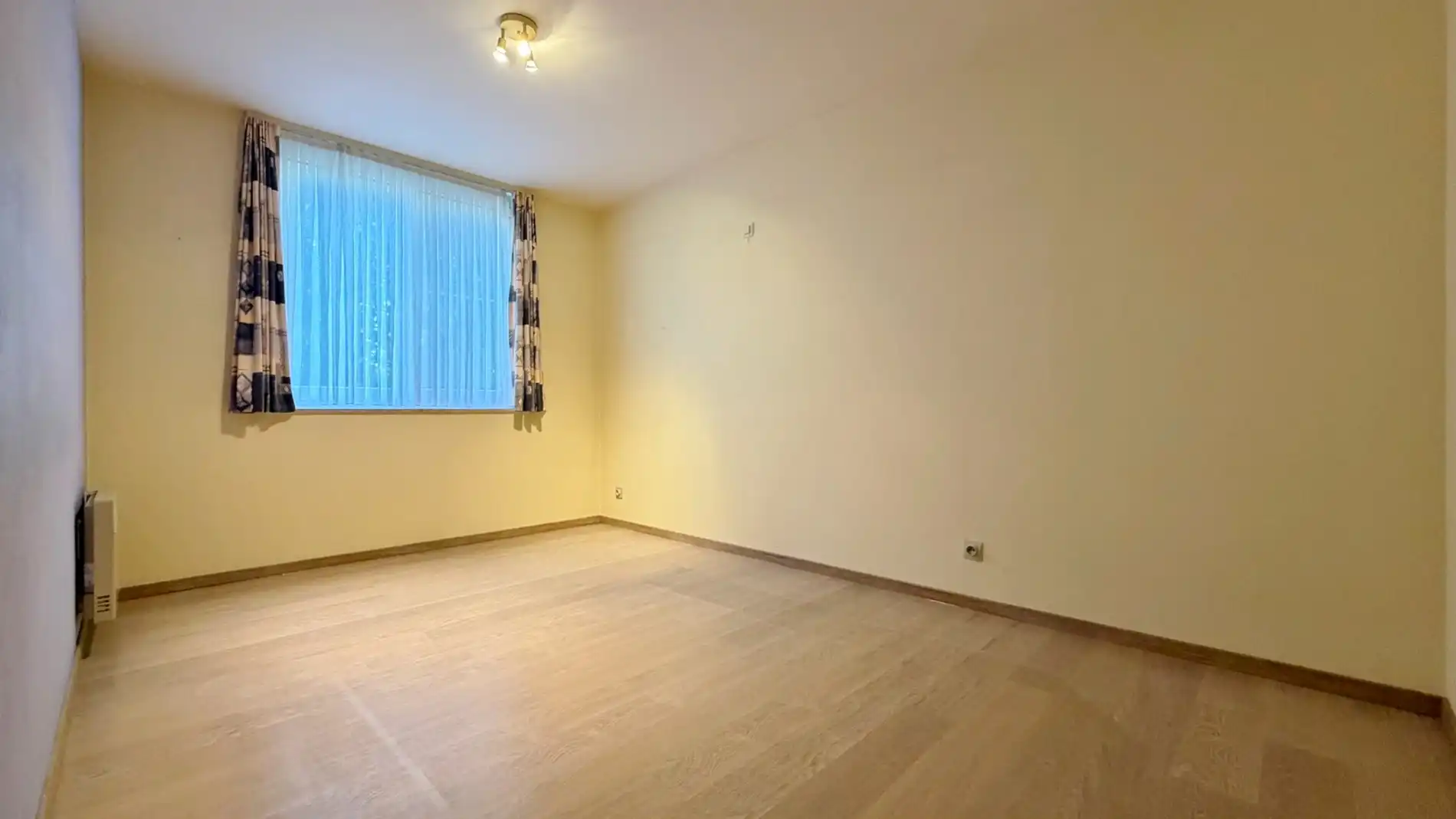 Ruim en lichtrijk appartement met garage, terras en open zicht foto 13