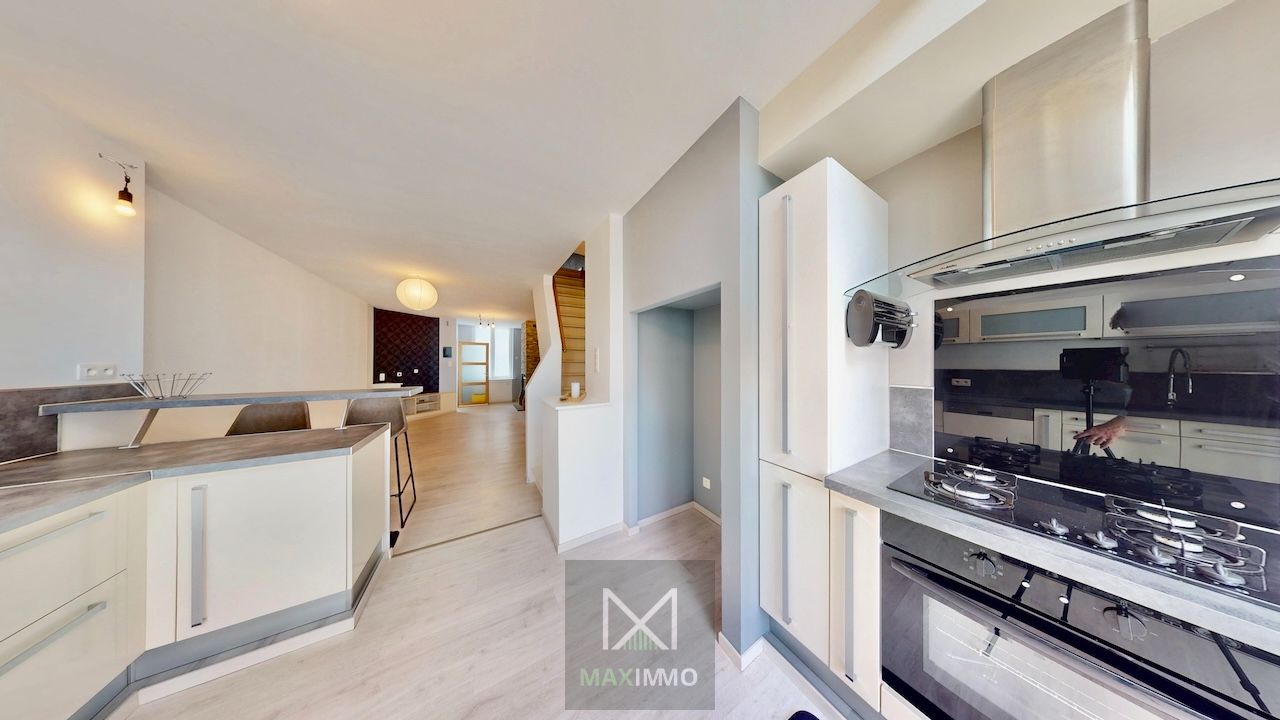 Gerenoveerde woning met 3 slaapkamers en stadstuin foto 6