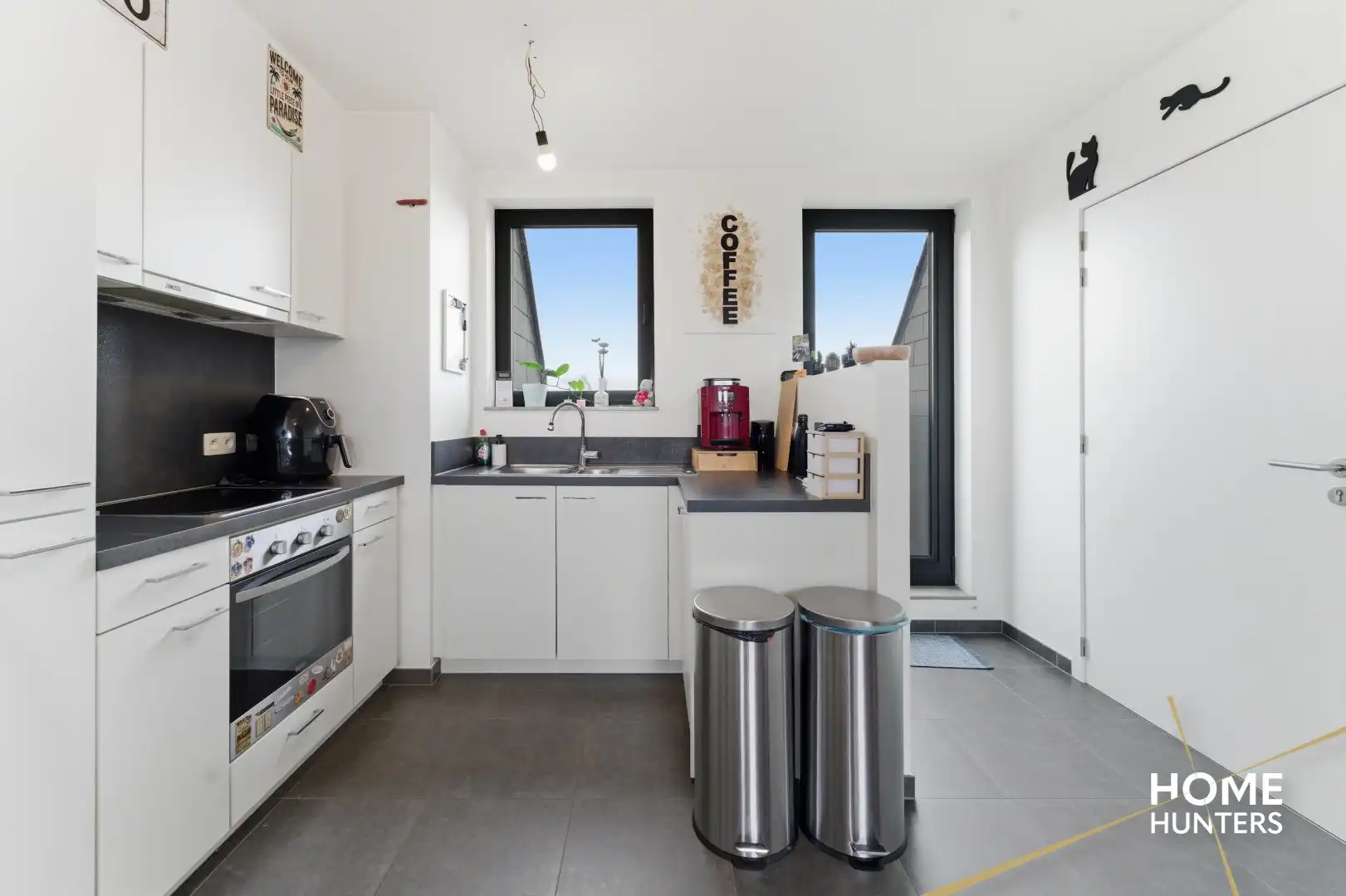 Stijlvol en lichtrijk appartement met terras in het hart van Ieper foto 11