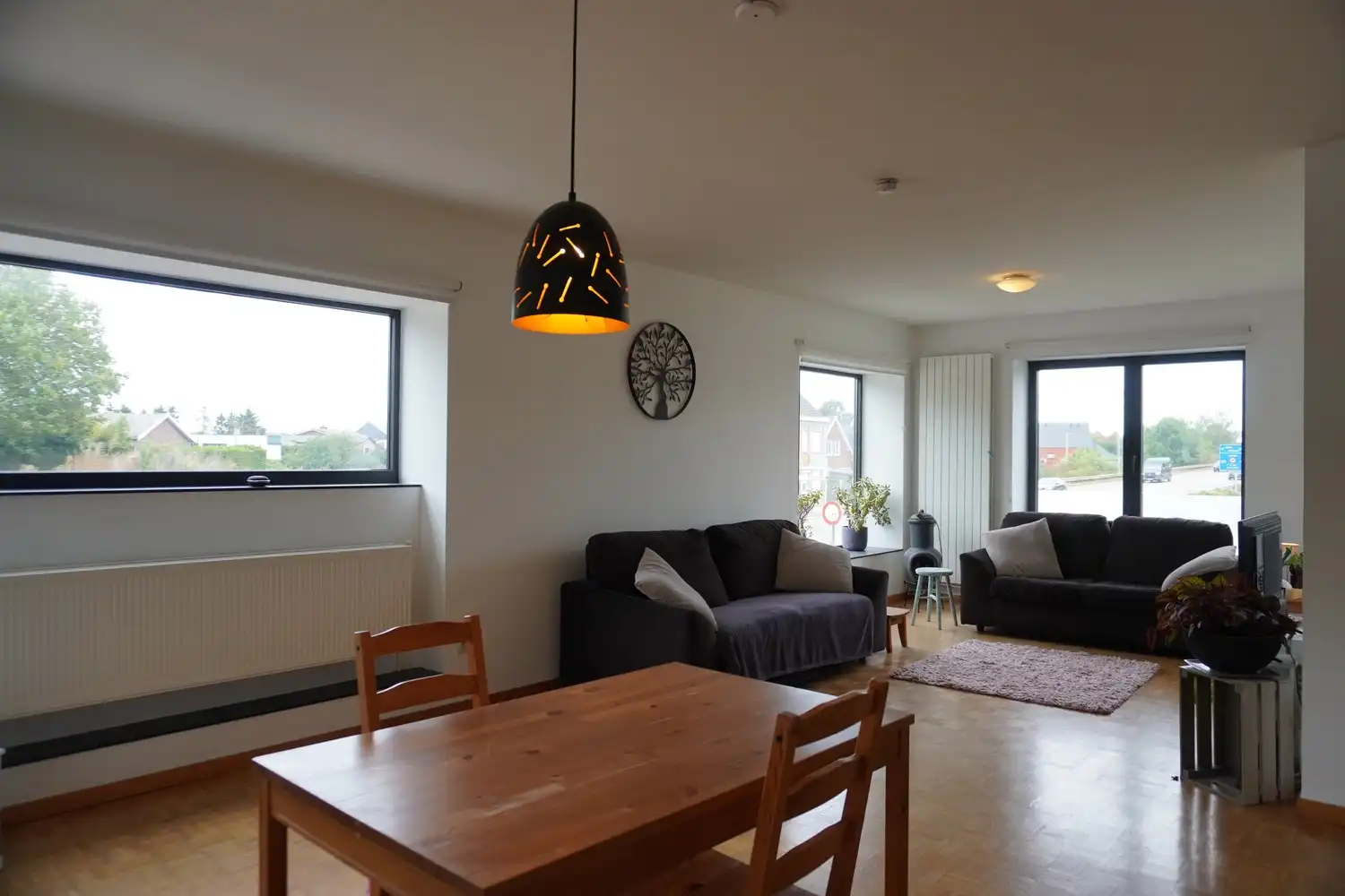 Ruim appartement met 3 slaapkamers, terras en garage op gunstige ligging in Beringen foto 2