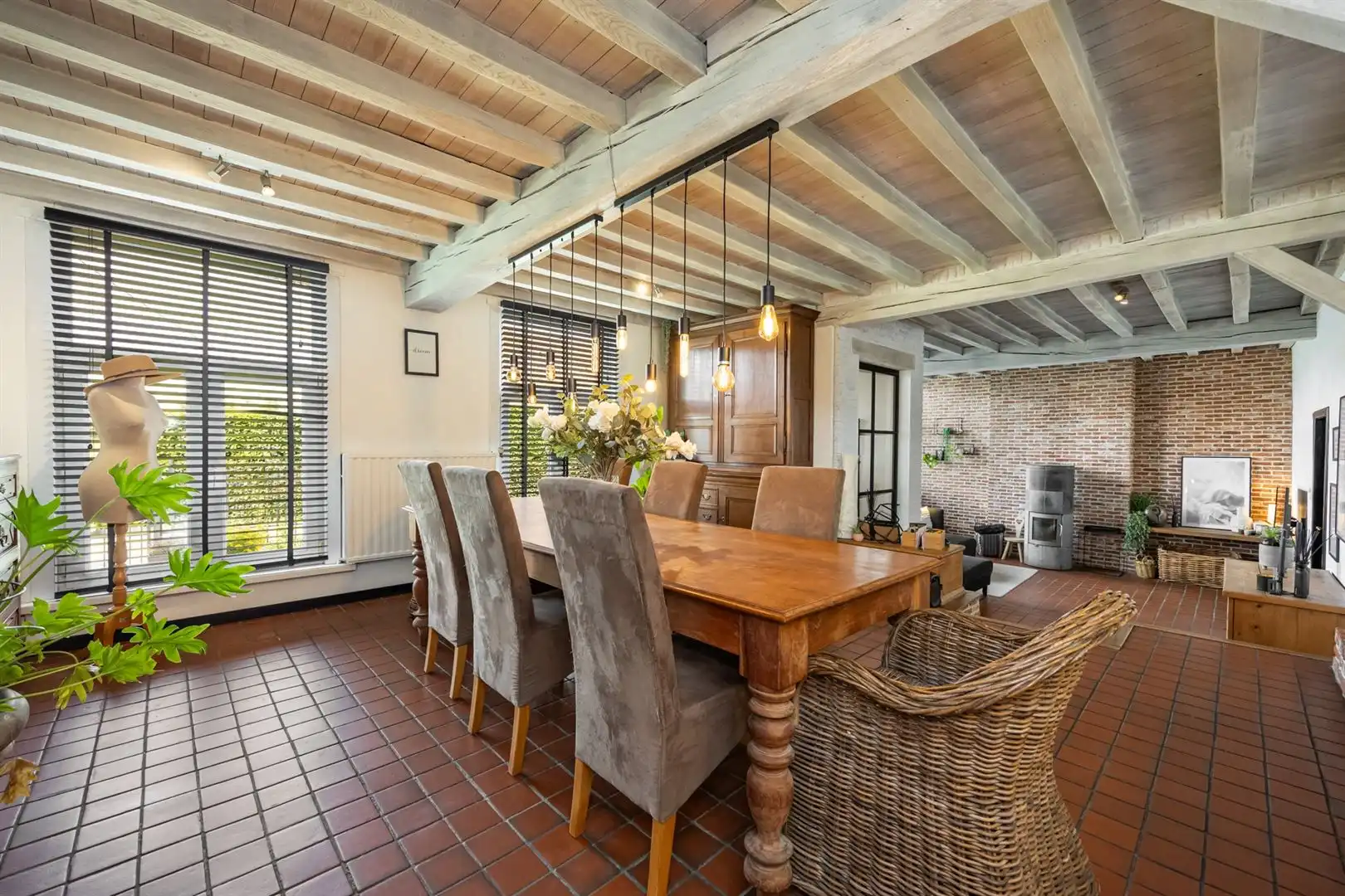 Authentieke kasteelhoeve op toplocatie tussen de weilanden. foto 6