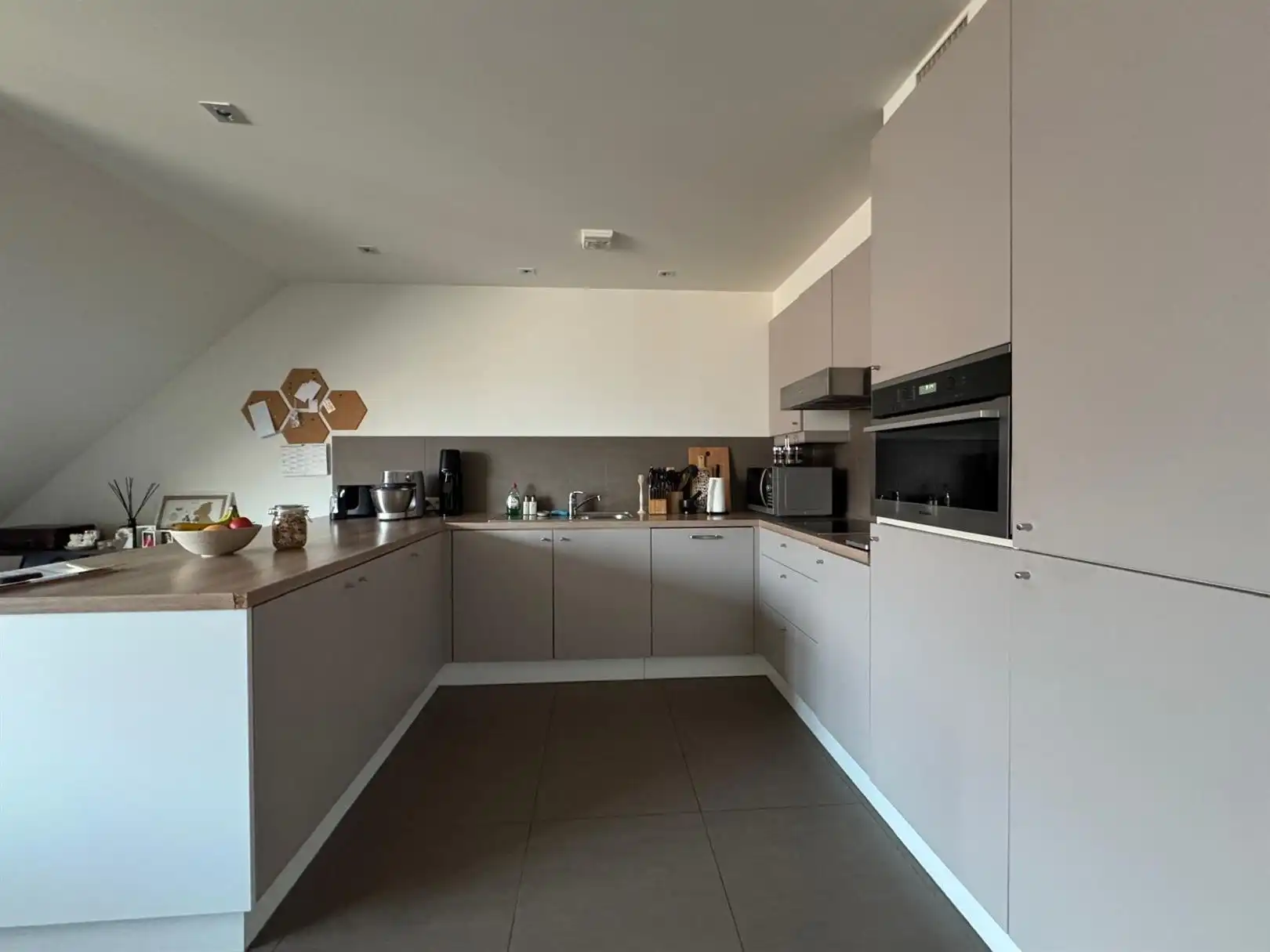 Modern duplex appartement met terras foto 4