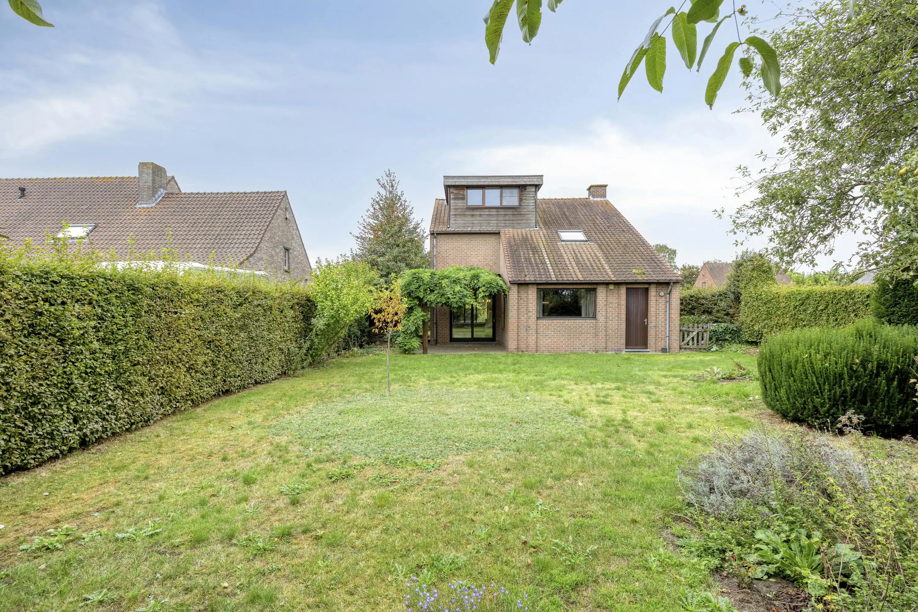 Ruime gezinswoning met groene tuin te koop in Wuustwezel! foto 36