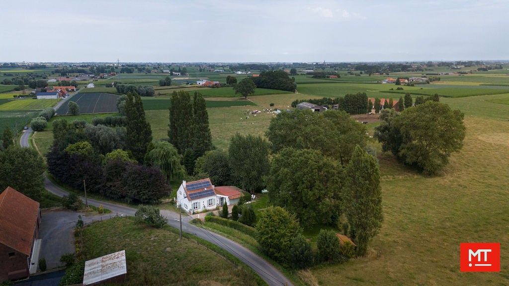 CHARMANTE WONING MET EEN PRACHTIGE TUIN OP EEN LANDELIJKE LOCATIE TE BESELARE foto 19