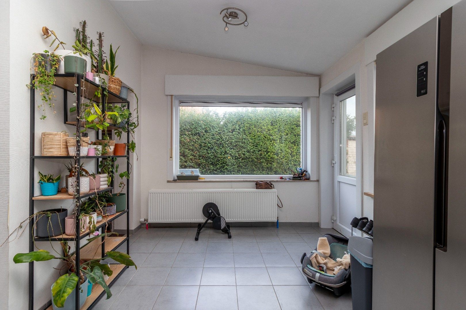 Ruime woning met tuin foto 4