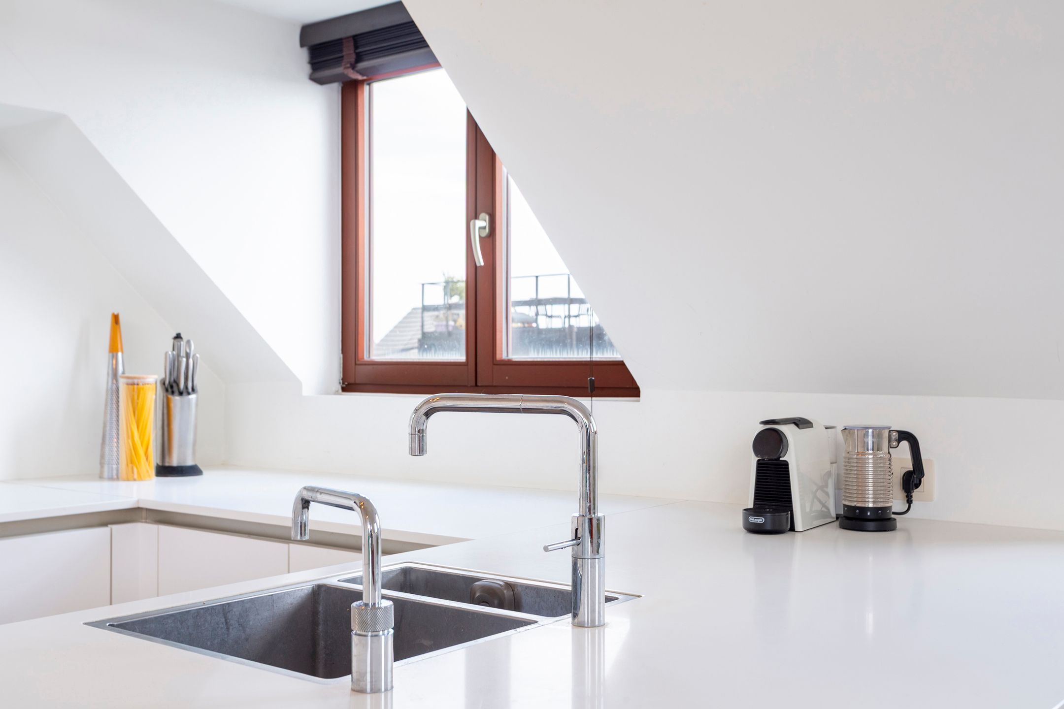 penthouse met riant dakterras aan de Marnixplaats foto 13