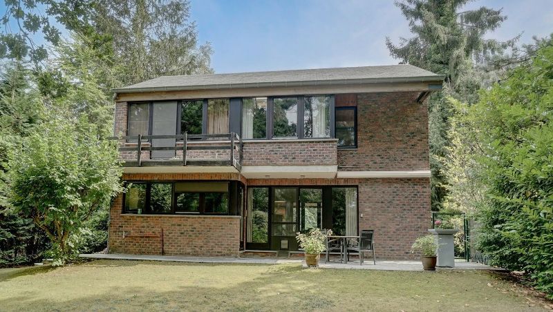 Moderne villa stijl van 245m² op 14 are palende aan golfdomein foto {{pictureIndex}}