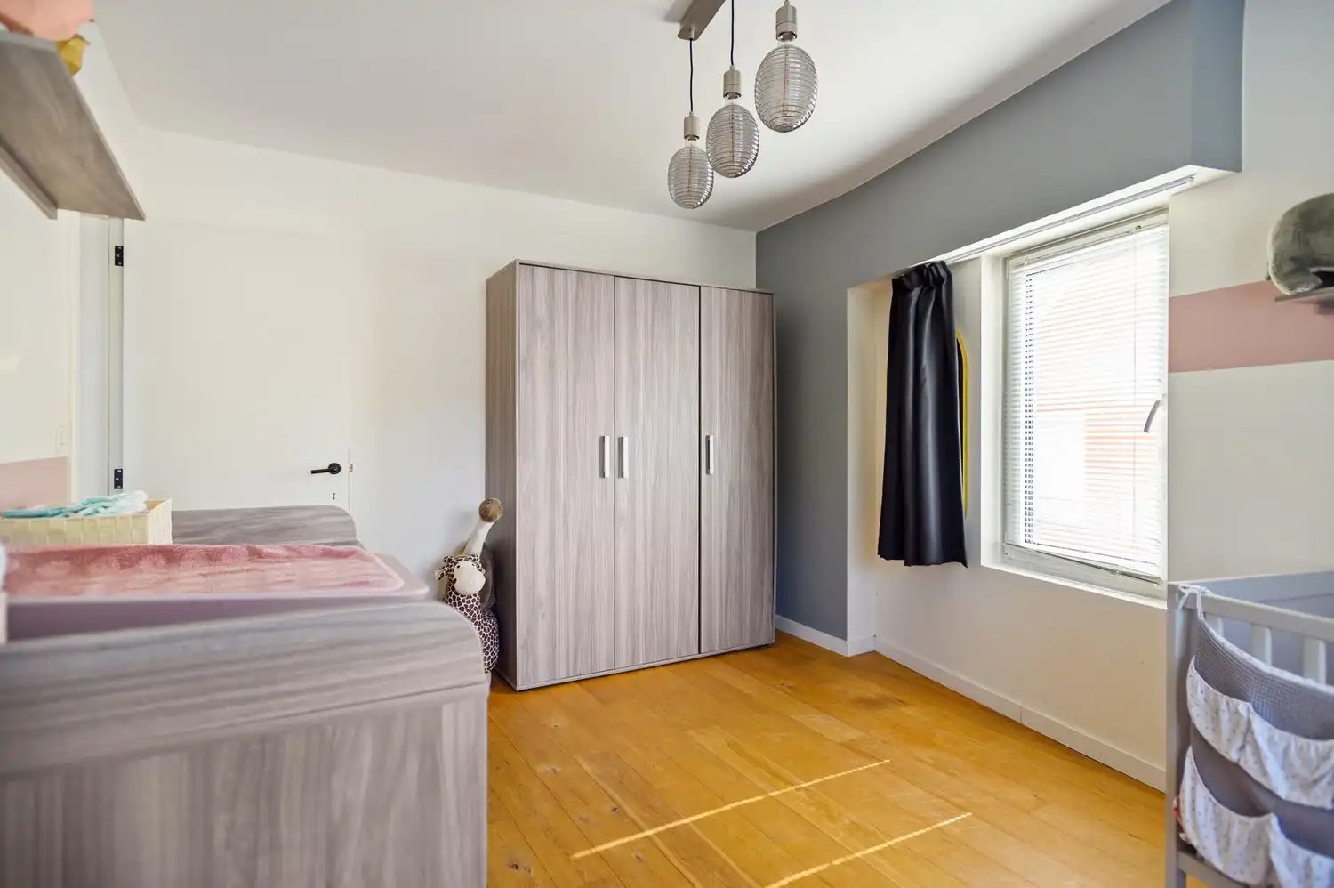 Charmante instapklare woning met 4 slaapkamers te Brasschaat foto 16