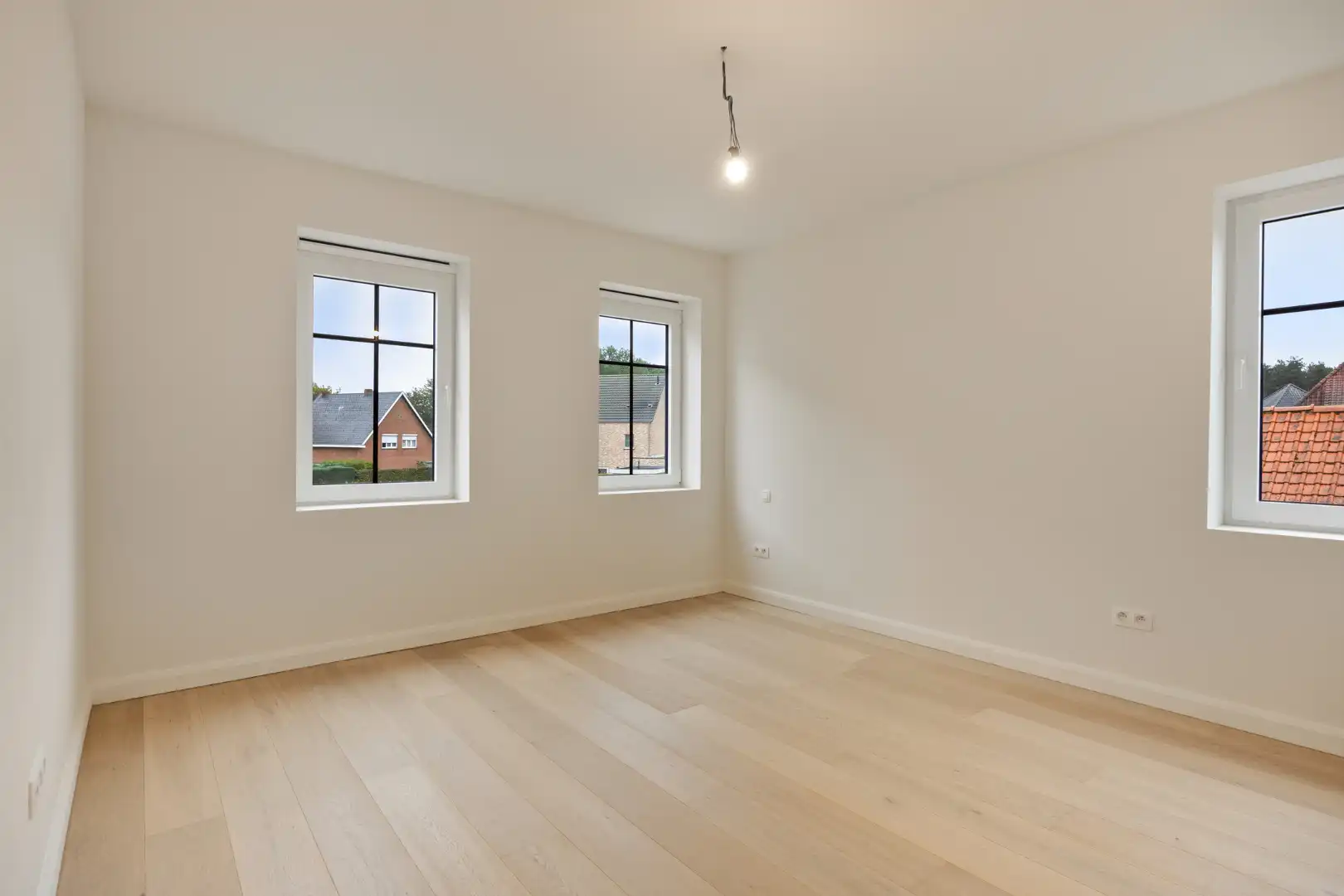 Kwalitatief afgewerkte en ruime nieuwbouw (HOB) met 3 ruime slpks op 412 m² te Olen ! foto 15