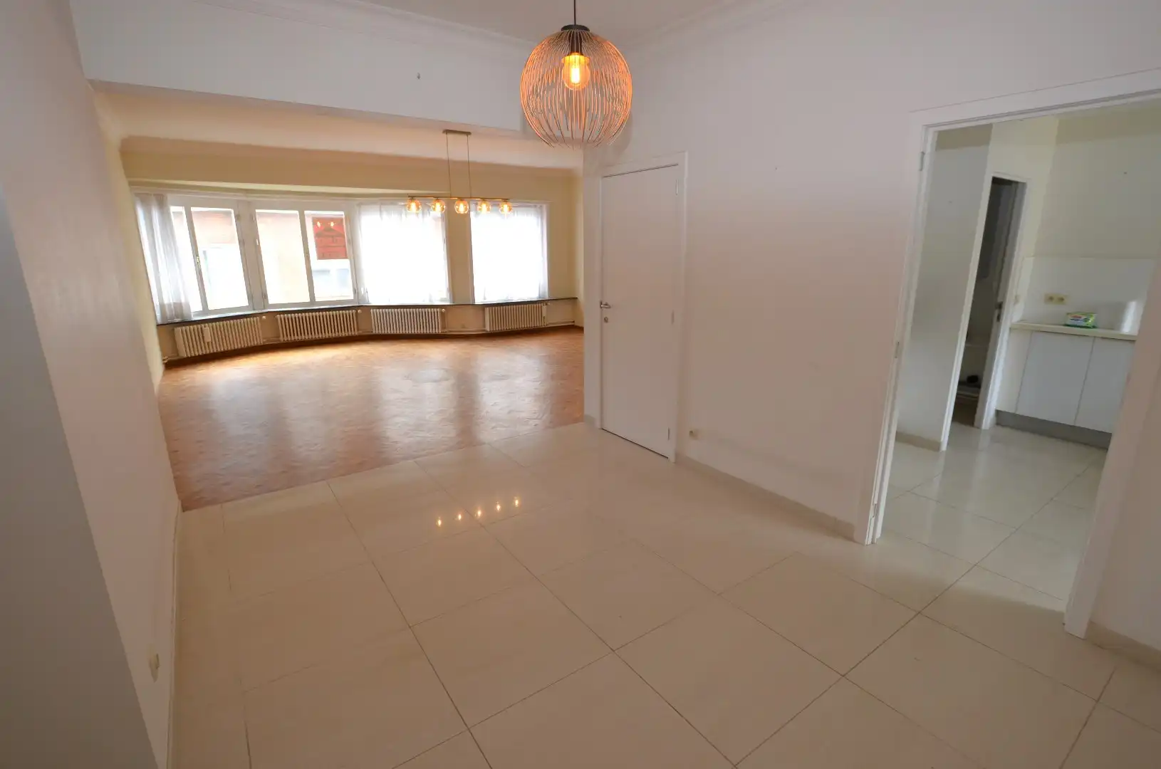 Prachtig ruim appartement met open zicht op Groentemarkt (2de verdiep) foto 3