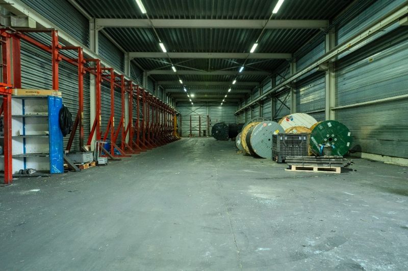 Bedrijfsgebouw te huur foto 3