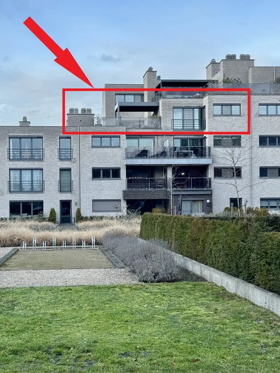 Luxueus 3-slaapkamerappartement met groot terras te huur in Lier  foto {{pictureIndex}}