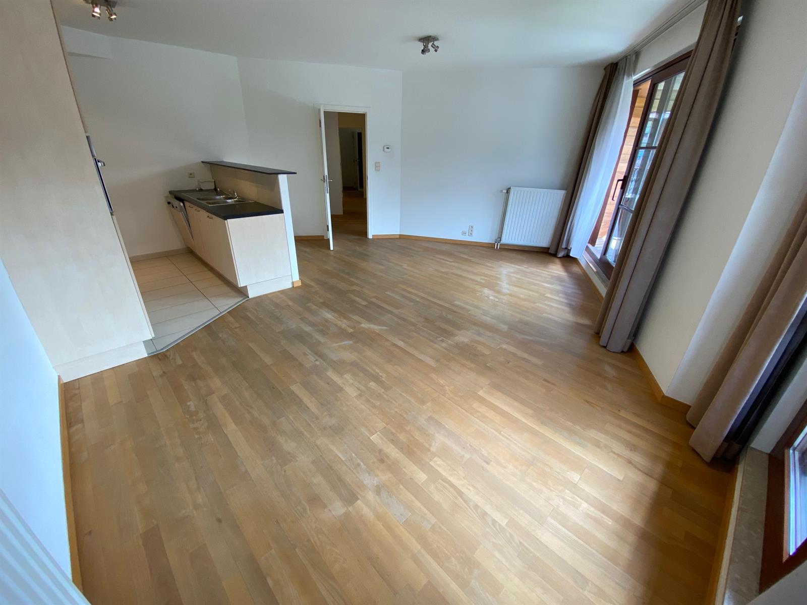 Ongemeubeld 3 slaapkamer (Valduchesse) foto 4