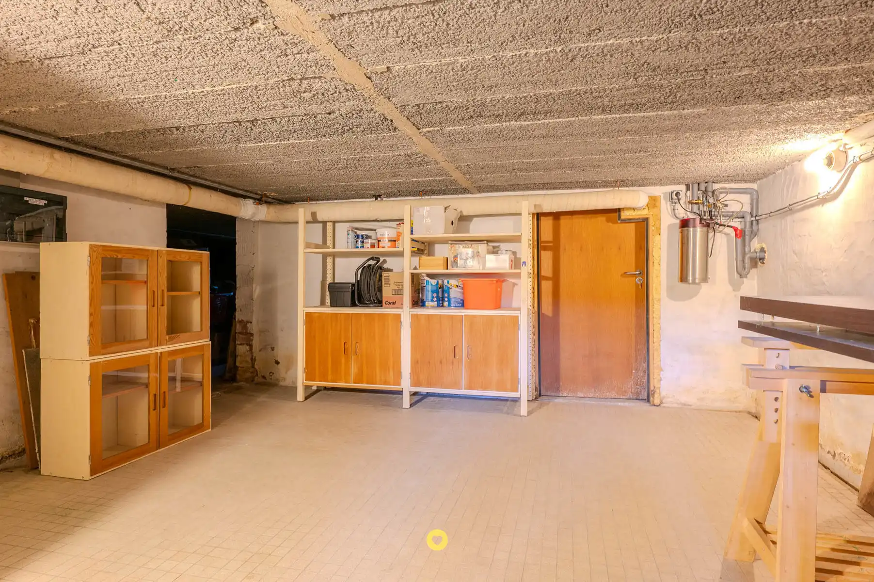 Gerenoveerde 70's villa met 5 slk en 2 bdk op 2000 m2 foto 25