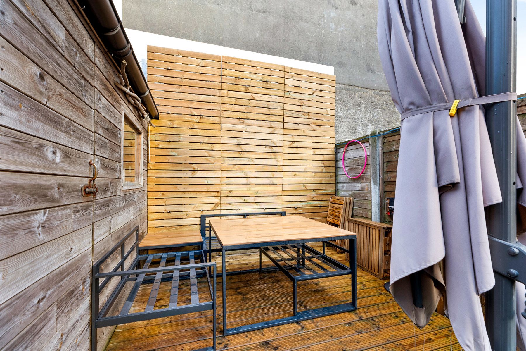 Ruime gezinswoning nabij de Spuikom in Oostende foto 14